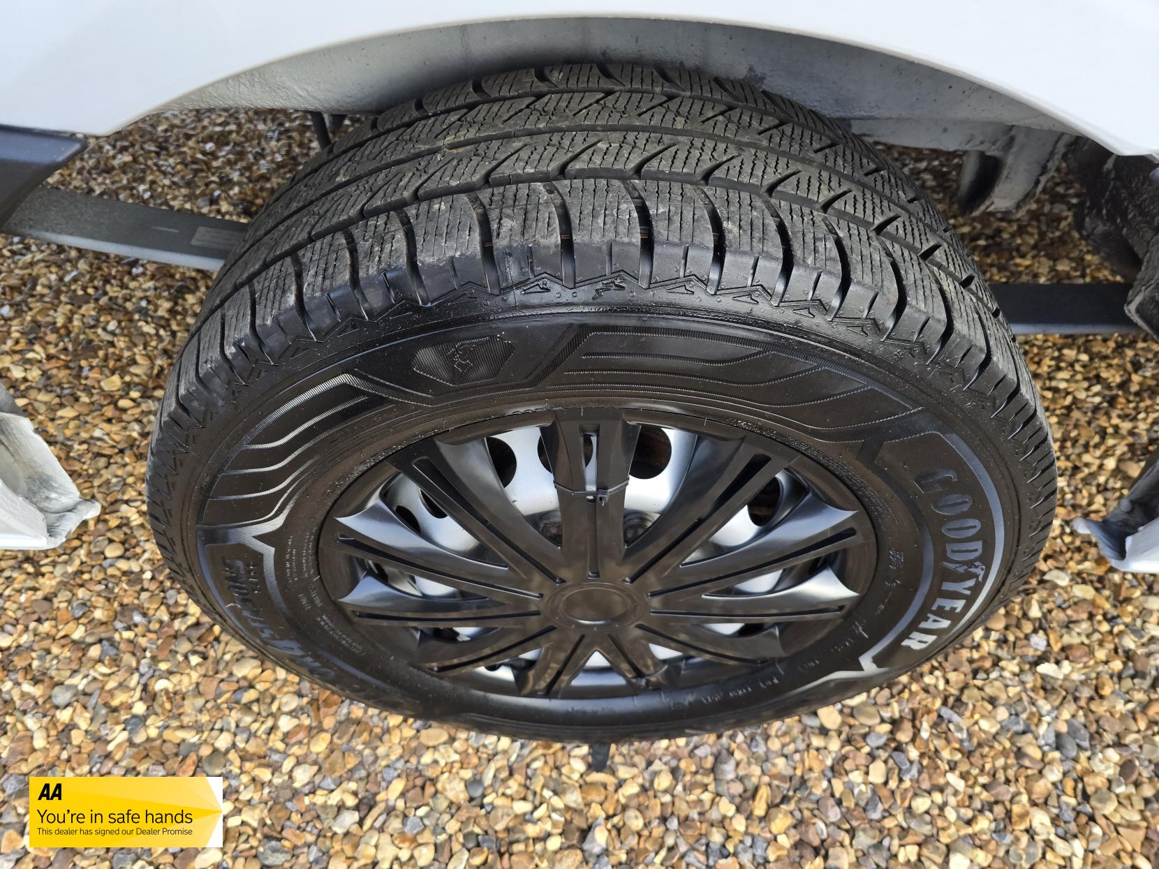 Mercedes-Benz Sprinter 2.1 311 CDi Panel Van 5dr Diesel Manual RWD L3 H3 (234 g/km, 112 bhp)