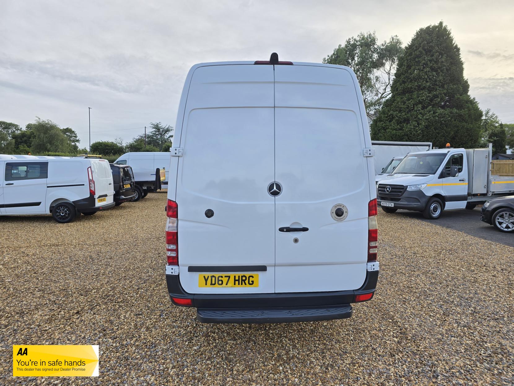 Mercedes-Benz Sprinter 2.1 311 CDi Panel Van 5dr Diesel Manual RWD L3 H3 (234 g/km, 112 bhp)