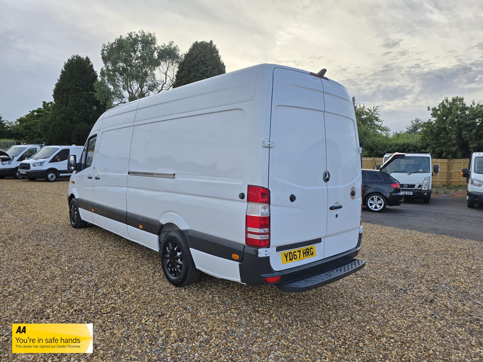 Mercedes-Benz Sprinter 2.1 311 CDi Panel Van 5dr Diesel Manual RWD L3 H3 (234 g/km, 112 bhp)