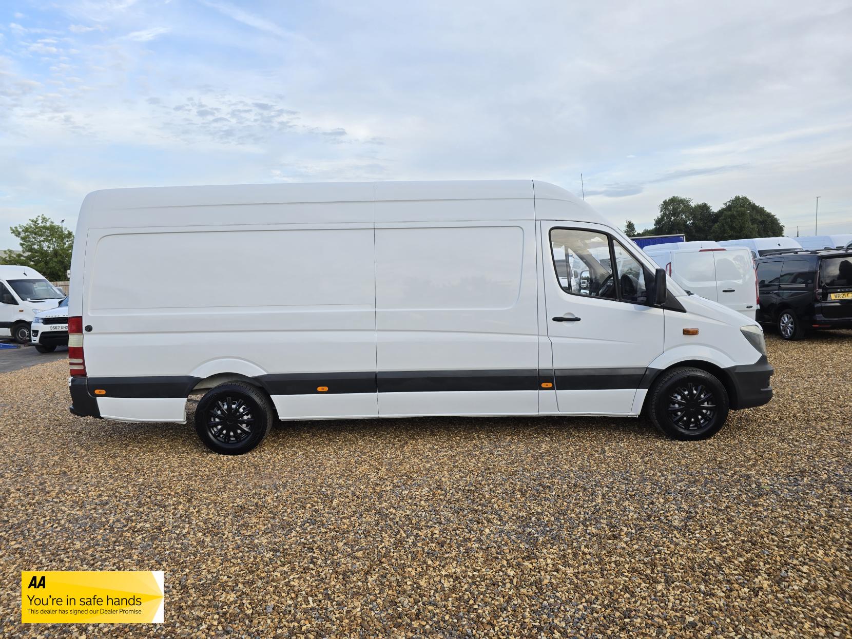 Mercedes-Benz Sprinter 2.1 311 CDi Panel Van 5dr Diesel Manual RWD L3 H3 (234 g/km, 112 bhp)