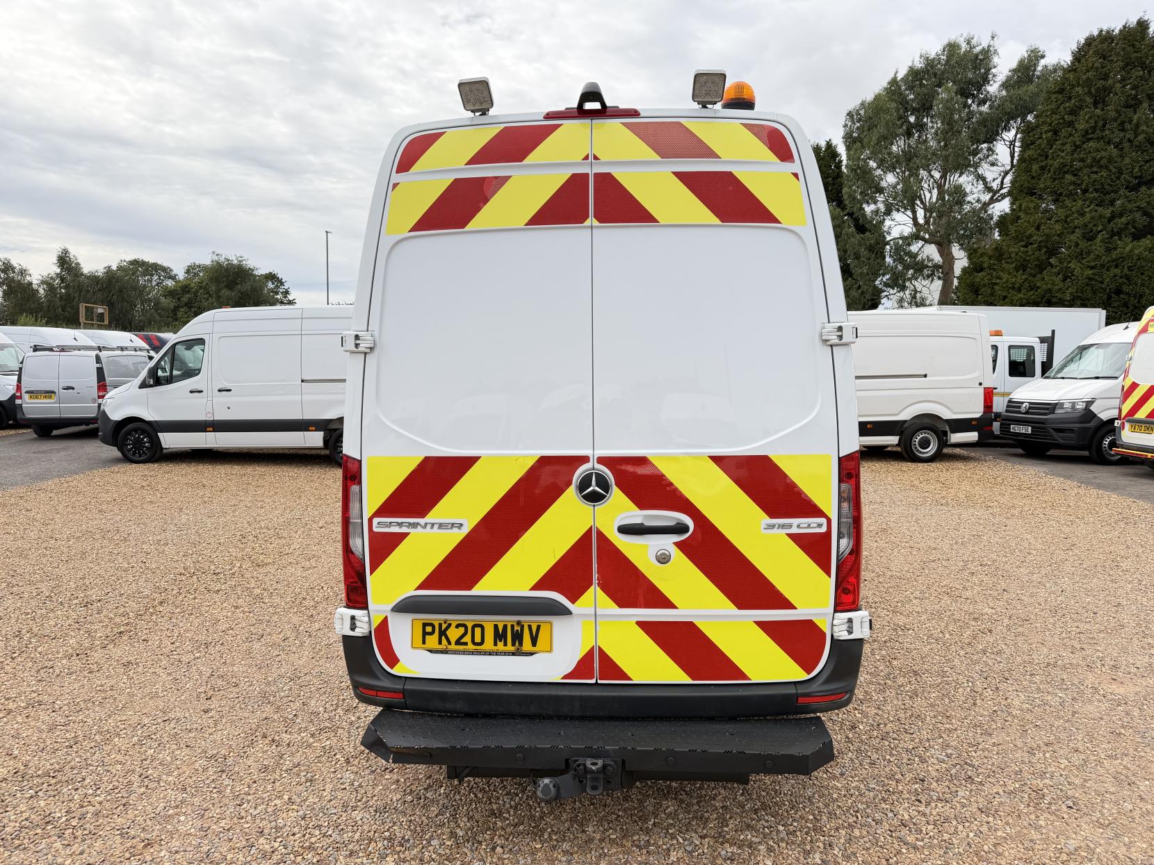 2020 Mercedes-Benz Sprinter 2.1 316 CDI Panel Van 5dr Diesel Manual RWD L2 H2 Euro 6 (163 ps) - Thumbnail 10