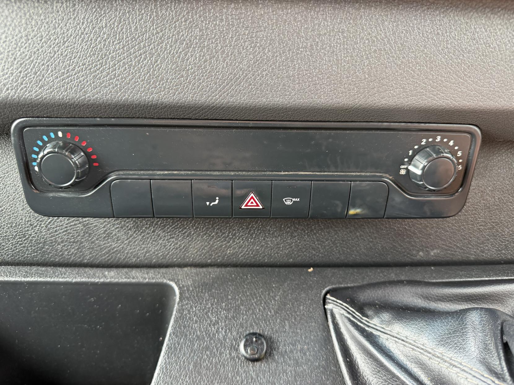 2020 Mercedes-Benz Sprinter 2.1 316 CDI Panel Van 5dr Diesel Manual RWD L2 H2 Euro 6 (163 ps) - Thumbnail 25