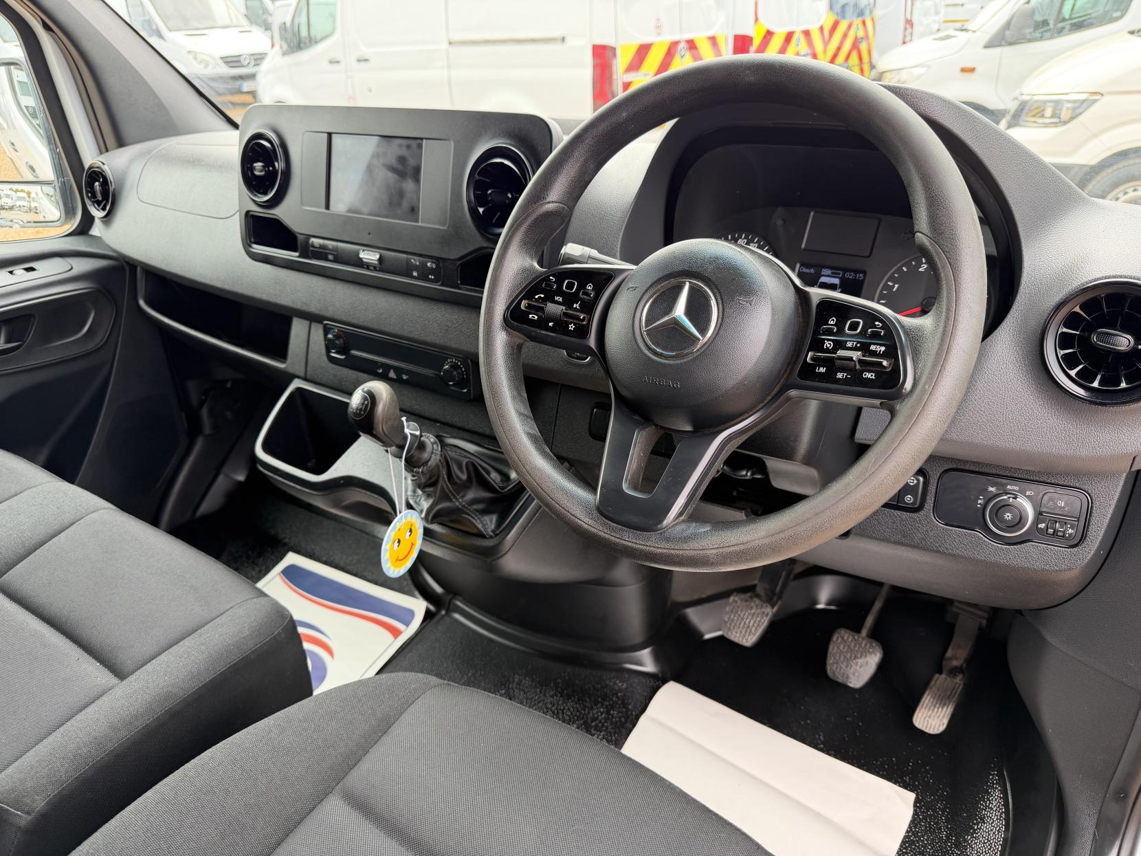 2020 Mercedes-Benz Sprinter 2.1 316 CDI Panel Van 5dr Diesel Manual RWD L2 H2 Euro 6 (163 ps) - Thumbnail 2