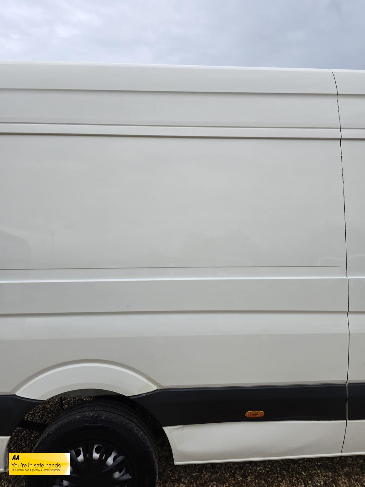 Volkswagen Crafter 2.5 BlueTDI CR35 Maxi Panel Van 4dr Diesel Manual RWD L3 H3 (107 bhp)