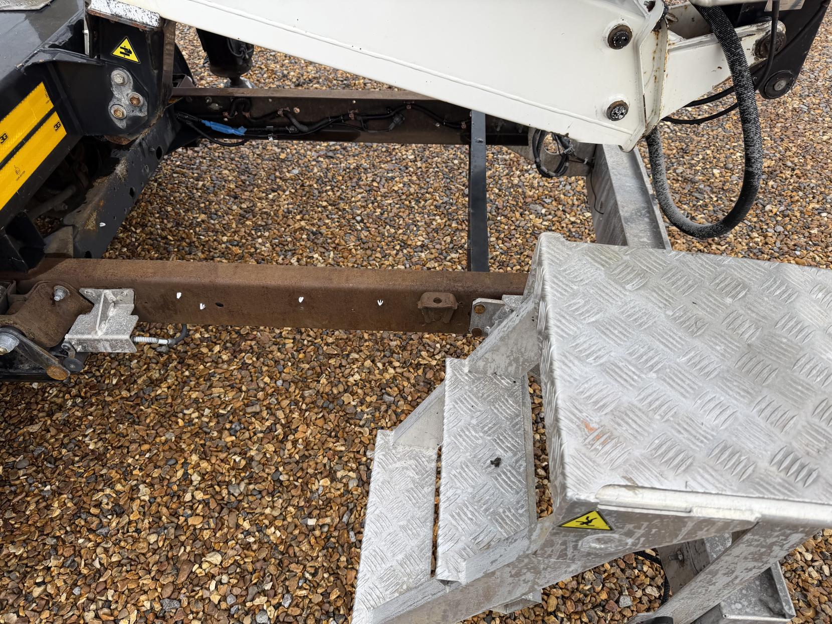 Nissan NT400 Cabstar 2.5 dCi 35.14 Chassis Cab 2dr Diesel Manual L3 (237 g/km, 136 bhp)