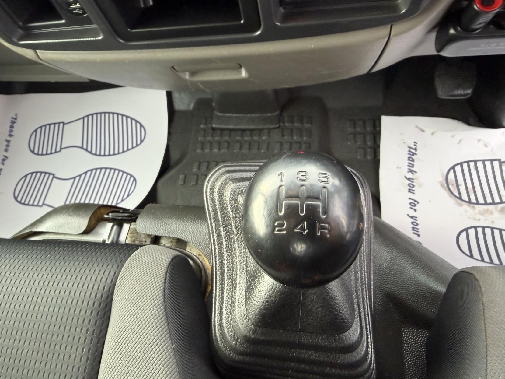 Nissan NT400 Cabstar 2.5 dCi 35.14 Chassis Cab 2dr Diesel Manual L3 (237 g/km, 136 bhp)