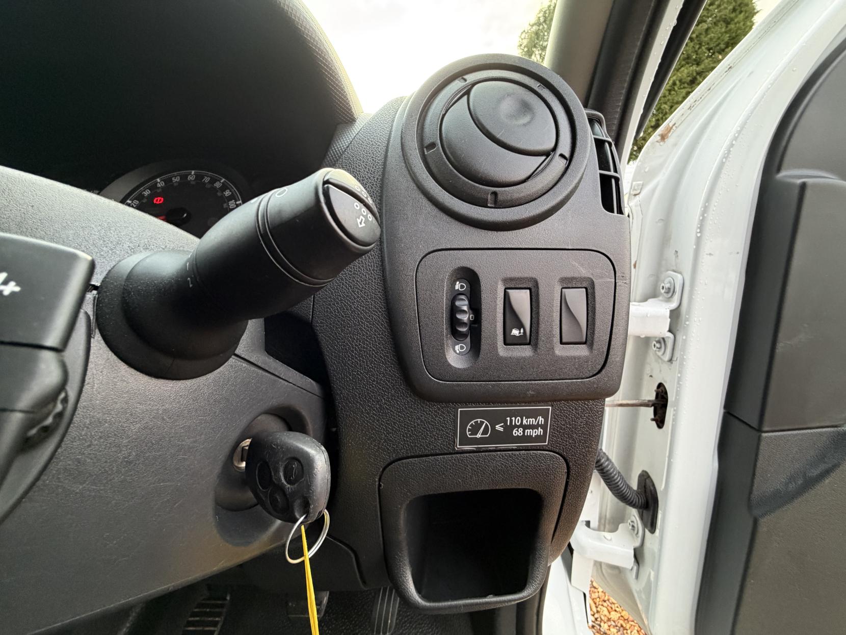 Vauxhall Movano 2.3 CDTi 3500 Panel Van 5dr Diesel Manual FWD L2 H2 Euro 6 (130 ps)