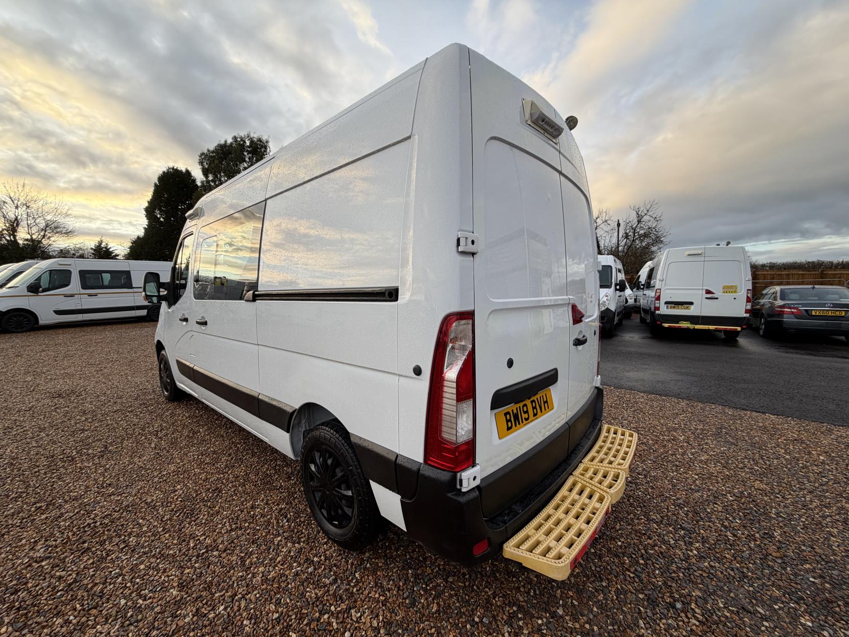 Vauxhall Movano 2.3 CDTi 3500 Panel Van 5dr Diesel Manual FWD L2 H2 Euro 6 (130 ps)