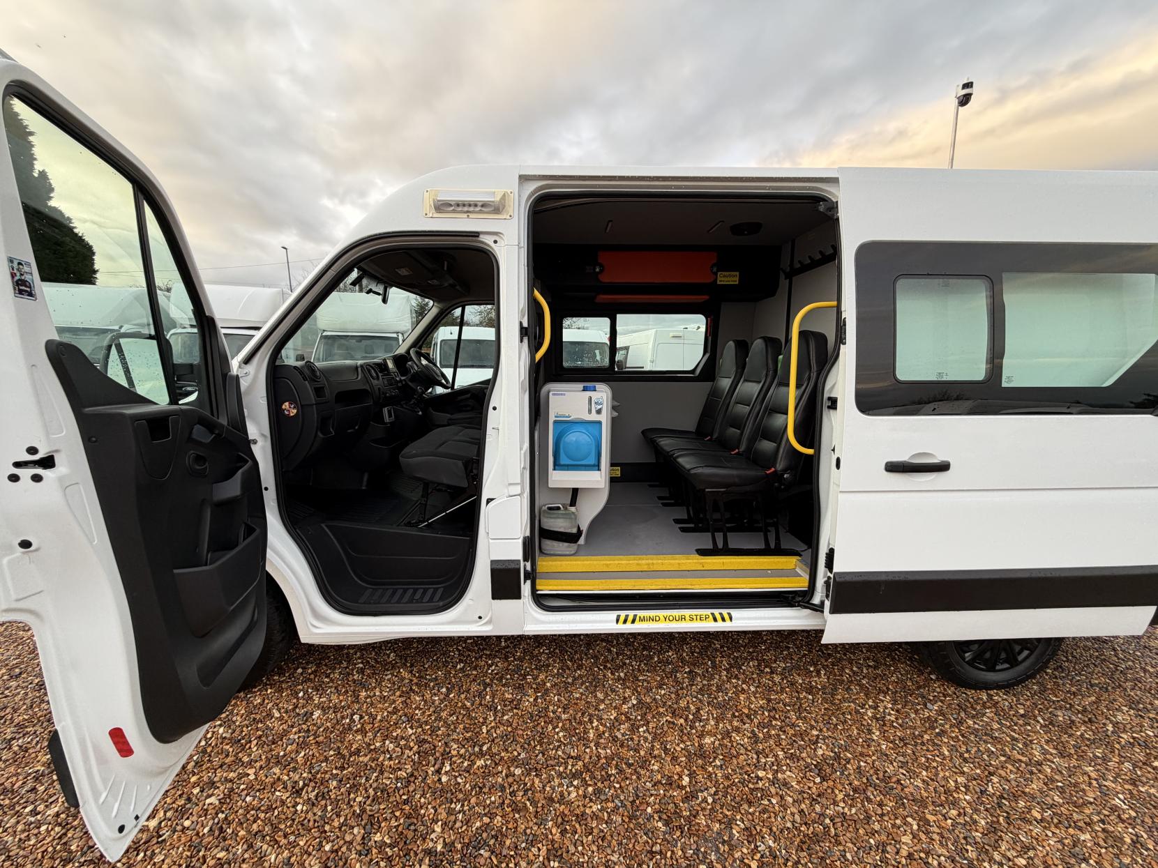 Vauxhall Movano 2.3 CDTi 3500 Panel Van 5dr Diesel Manual FWD L2 H2 Euro 6 (130 ps)