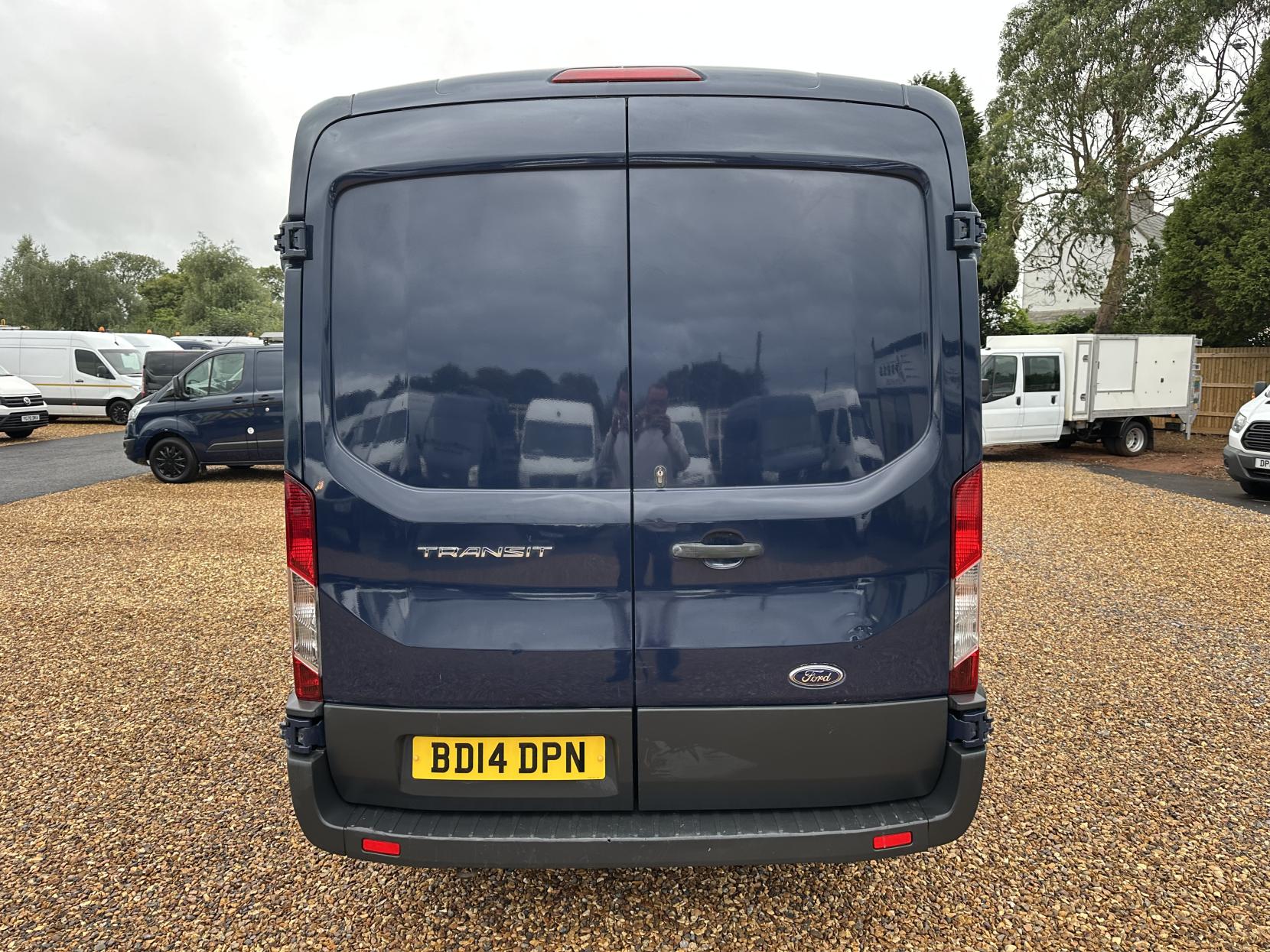 Ford Transit 2.2 TDCi 310 Panel Van 5dr Diesel Manual FWD L2 H2 Euro 5 (125 ps)
