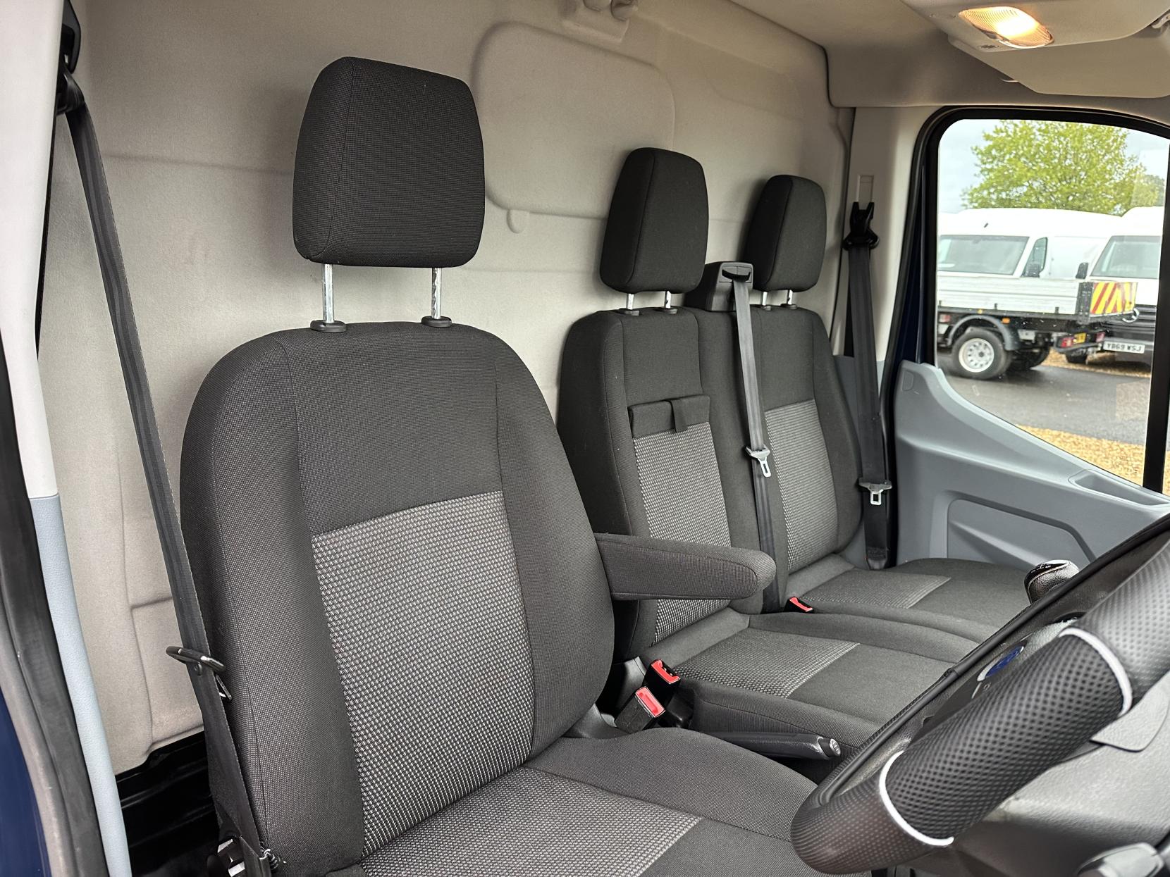 Ford Transit 2.2 TDCi 310 Panel Van 5dr Diesel Manual FWD L2 H2 Euro 5 (125 ps)