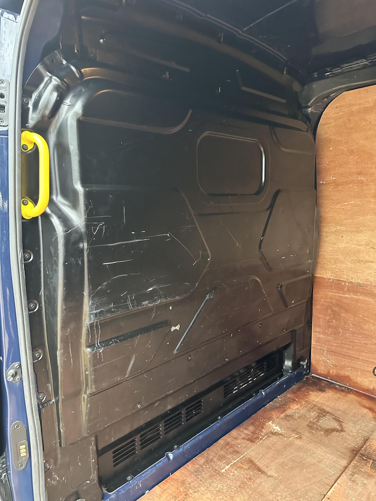 Ford Transit 2.2 TDCi 310 Panel Van 5dr Diesel Manual FWD L2 H2 Euro 5 (125 ps)
