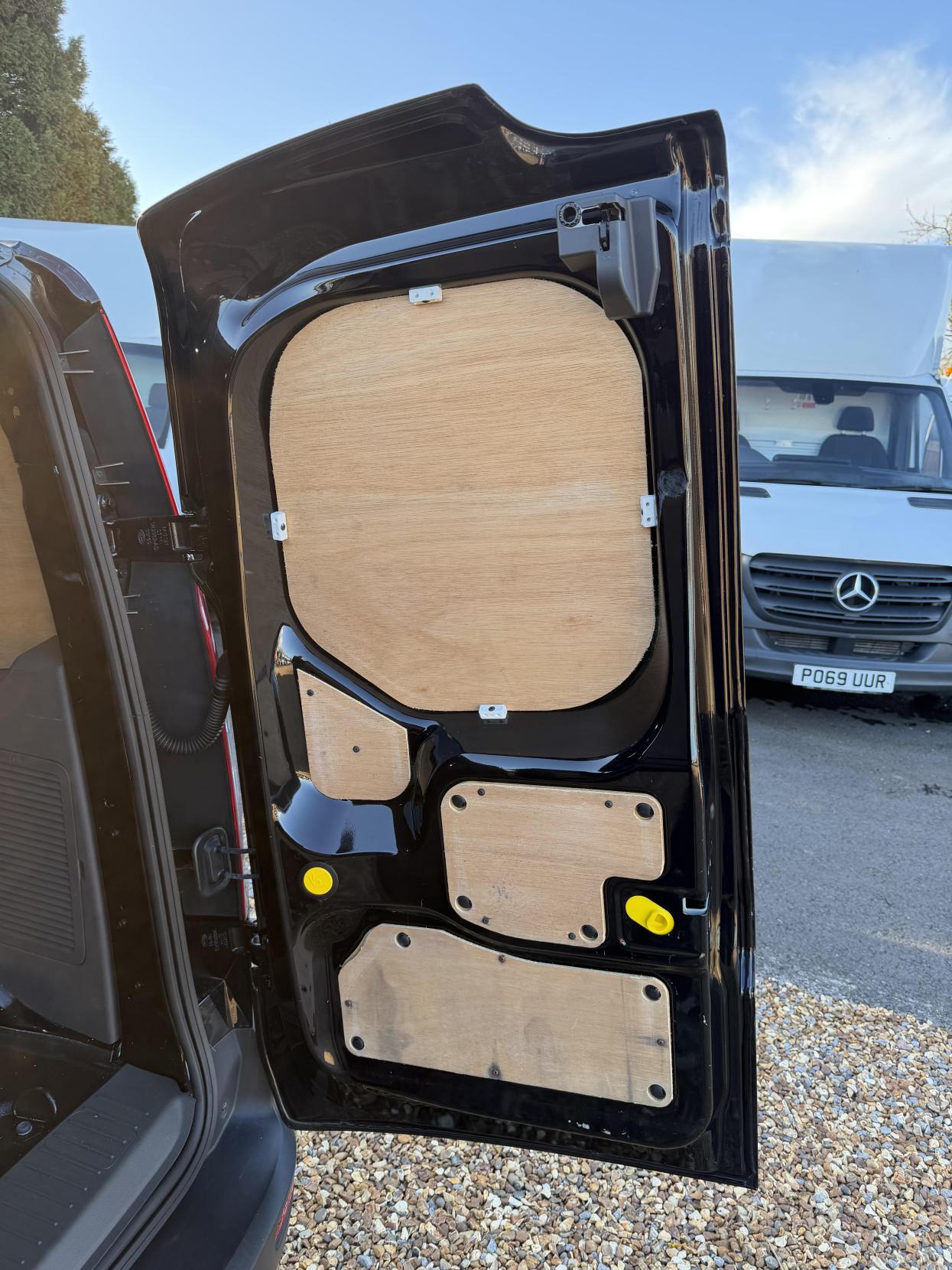 Ford Transit Connect 1.5 250 EcoBlue Limited Panel Van 5dr Diesel Manual L2 Euro 6 (s/s) (120 ps)