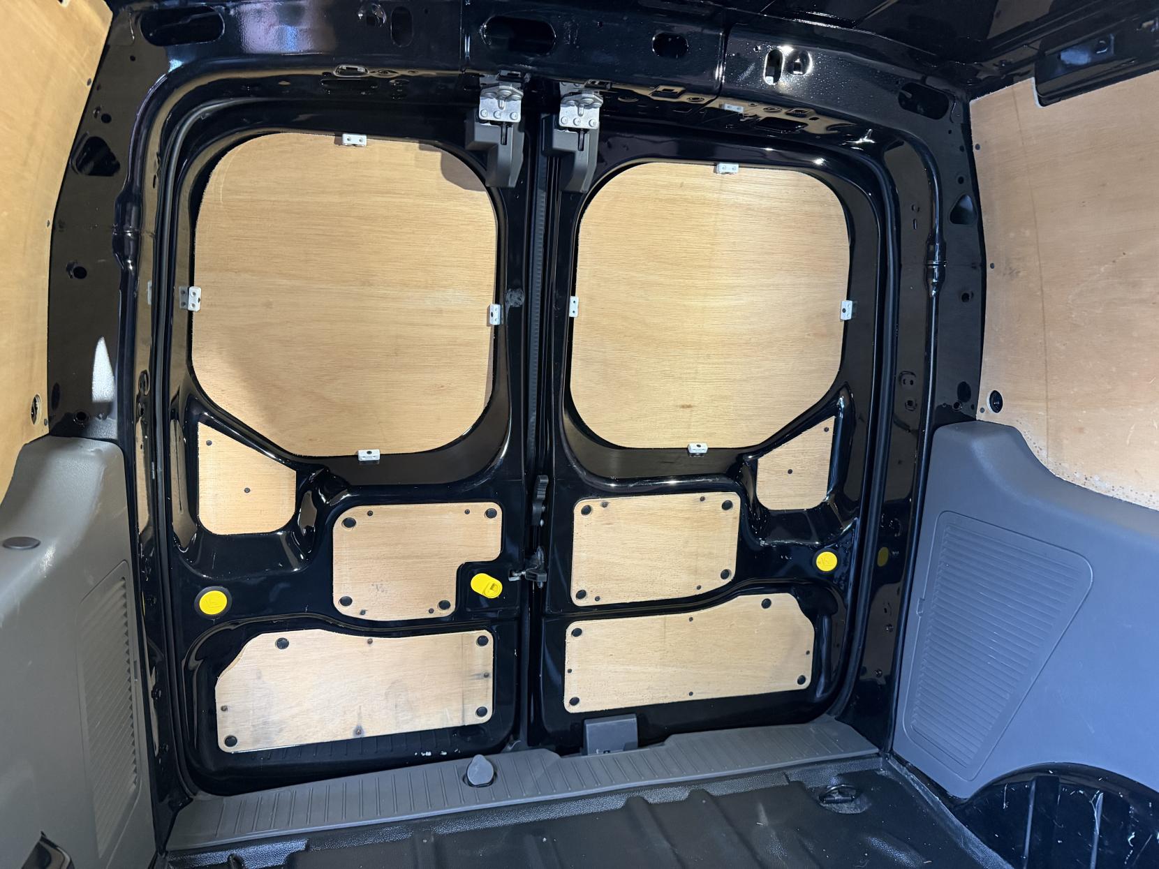 Ford Transit Connect 1.5 250 EcoBlue Limited Panel Van 5dr Diesel Manual L2 Euro 6 (s/s) (120 ps)