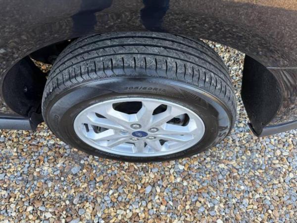 Ford Transit Connect 1.5 250 EcoBlue Limited Panel Van 5dr Diesel Manual L2 Euro 6 (s/s) (120 ps)