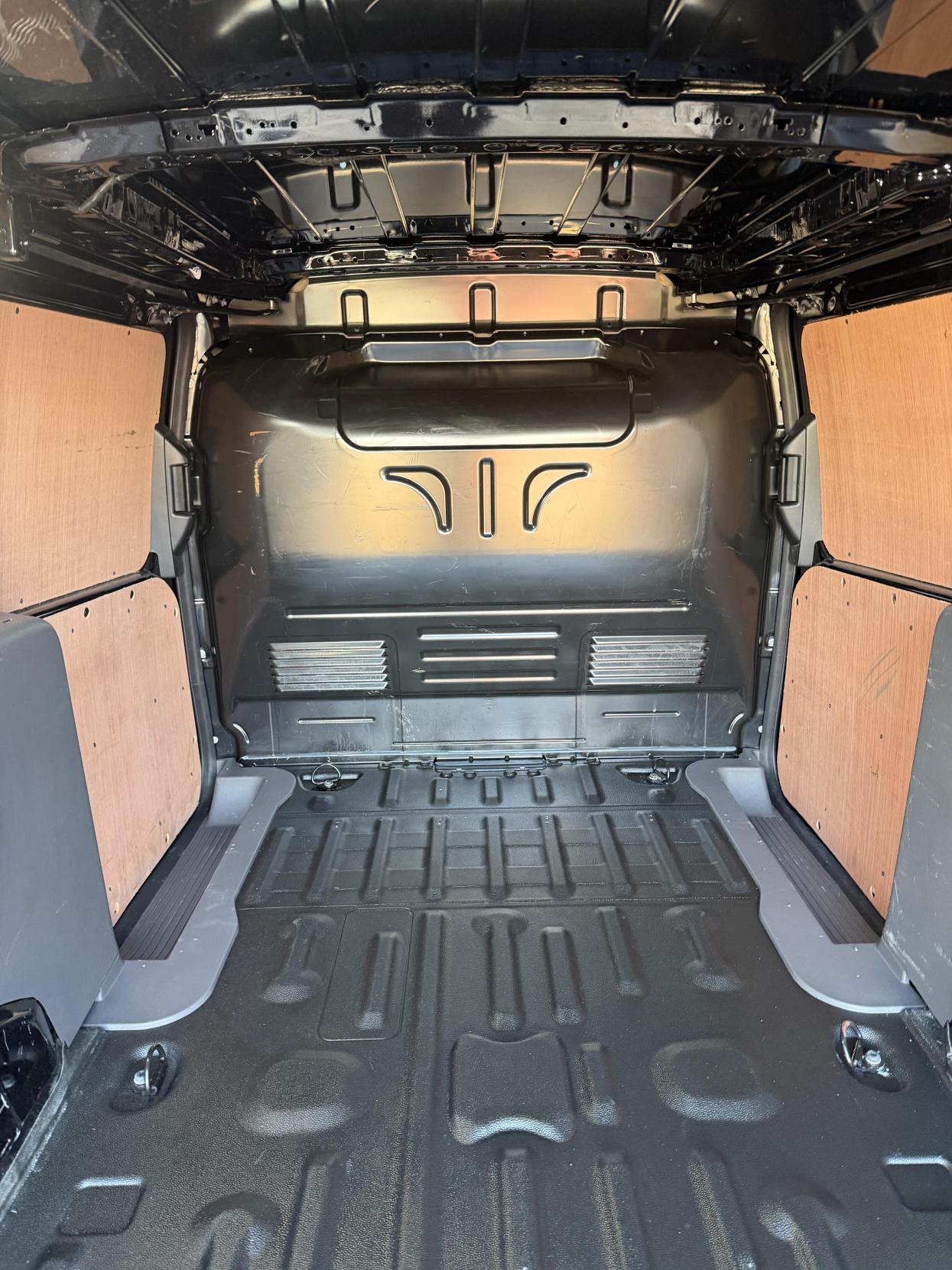 Ford Transit Connect 1.5 250 EcoBlue Limited Panel Van 5dr Diesel Manual L2 Euro 6 (s/s) (120 ps)