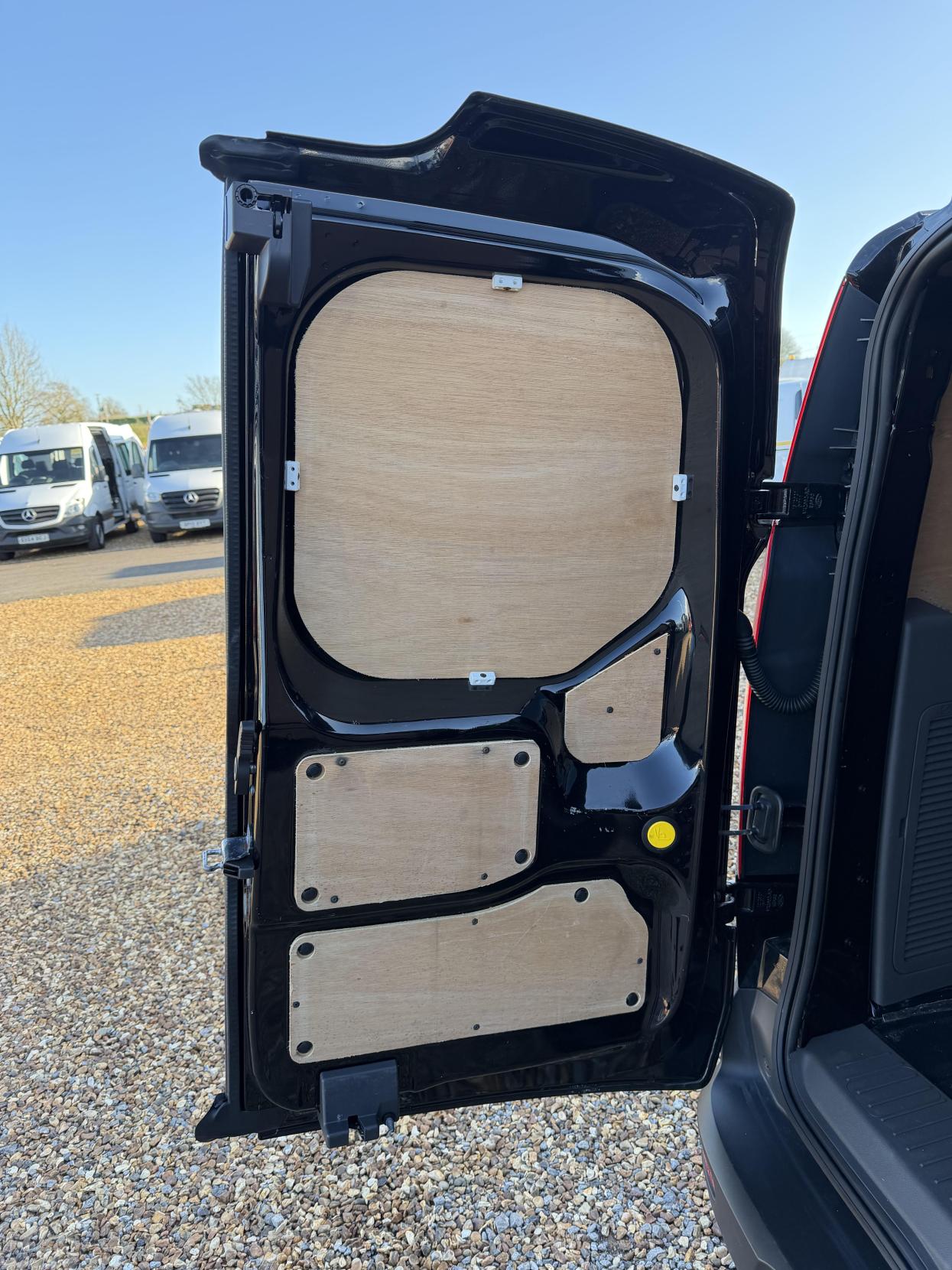 Ford Transit Connect 1.5 250 EcoBlue Limited Panel Van 5dr Diesel Manual L2 Euro 6 (s/s) (120 ps)