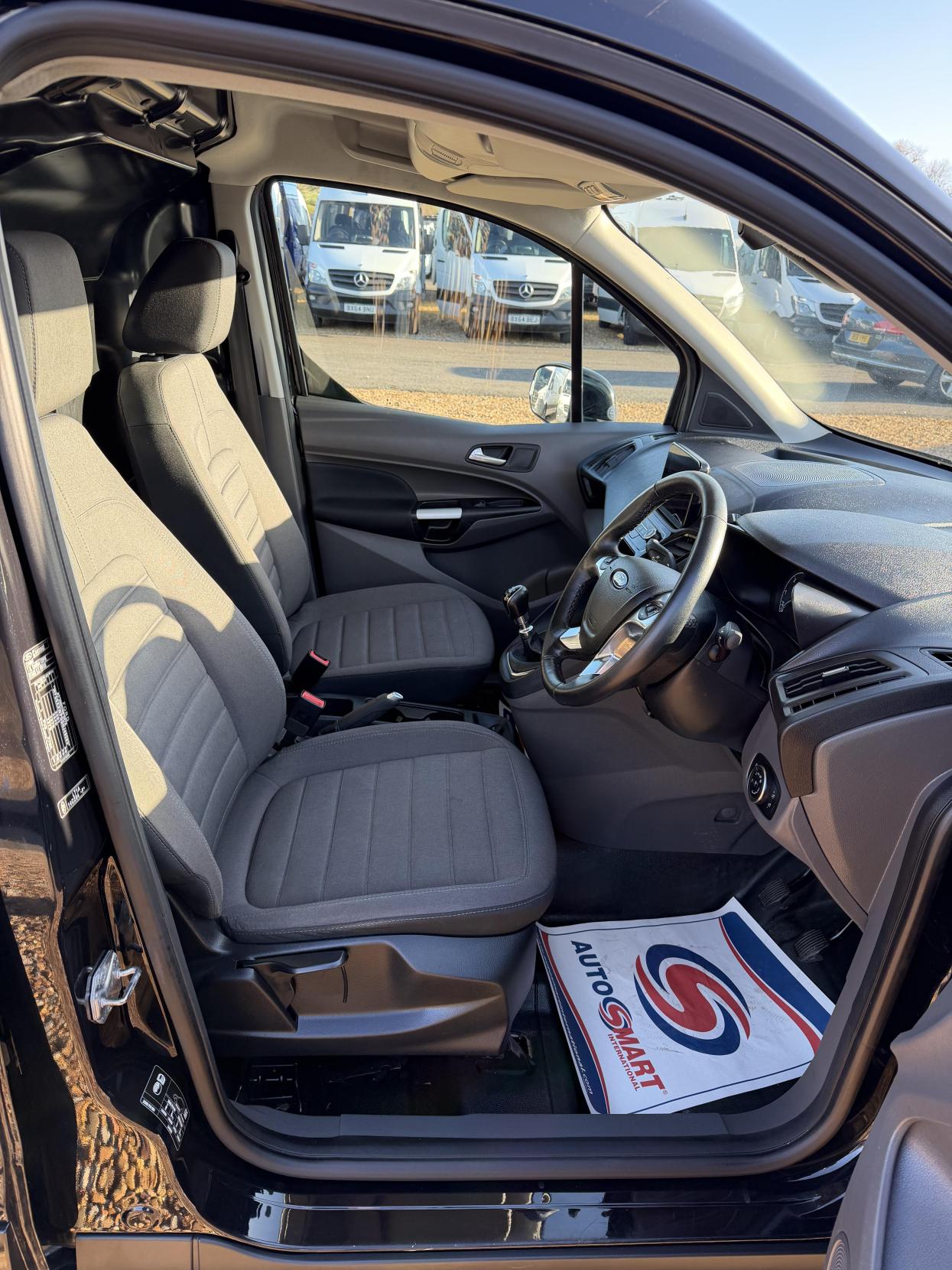 Ford Transit Connect 1.5 250 EcoBlue Limited Panel Van 5dr Diesel Manual L2 Euro 6 (s/s) (120 ps)