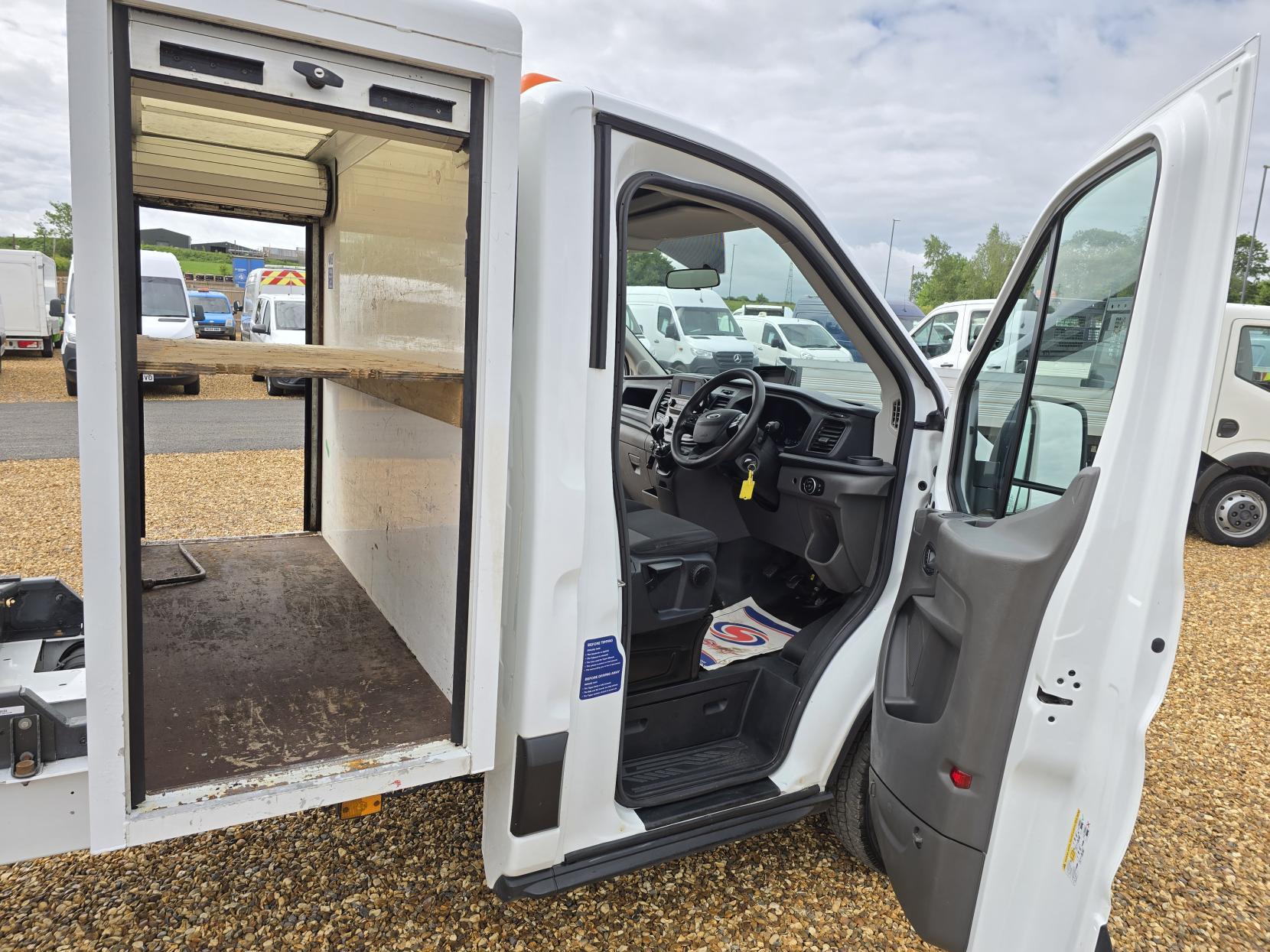 Ford Transit 2.0 350 EcoBlue Leader Tipper 2dr Diesel Manual RWD L3 Euro 6 (s/s) (1-Way, 1-Stop, Tool Pod) (130 ps)