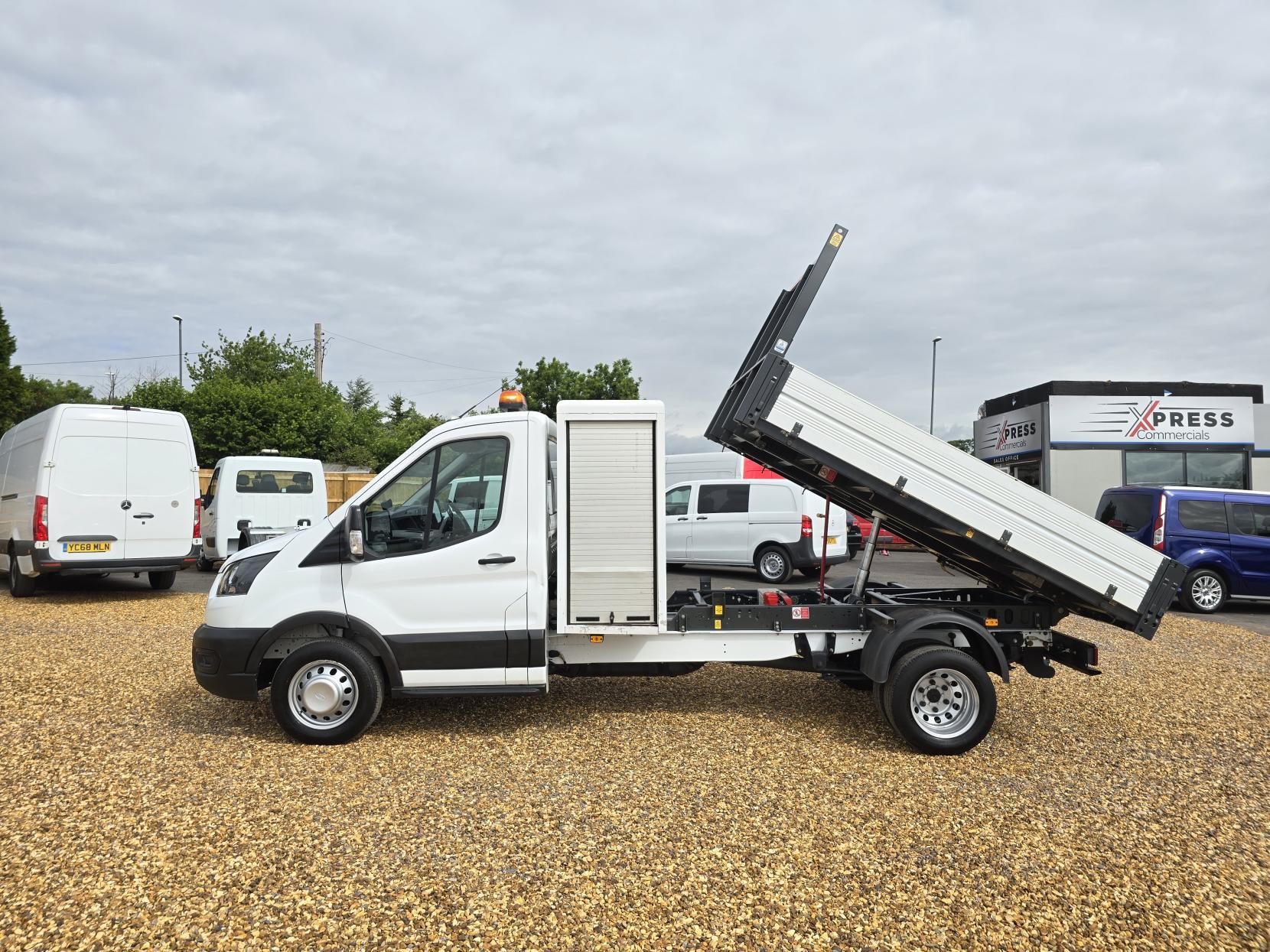 Ford Transit 2.0 350 EcoBlue Leader Tipper 2dr Diesel Manual RWD L3 Euro 6 (s/s) (1-Way, 1-Stop, Tool Pod) (130 ps)