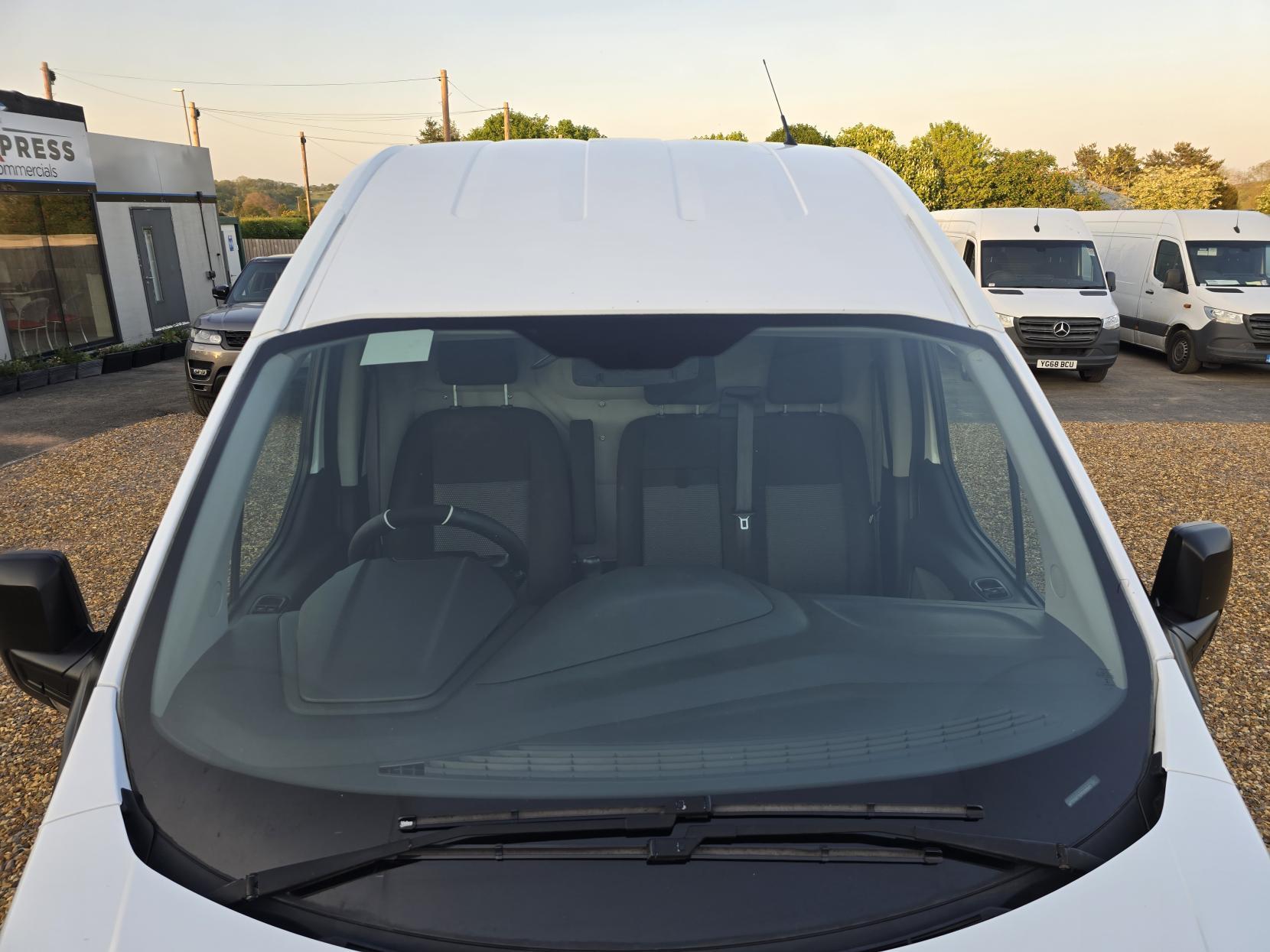 Ford Transit Custom 2.2 TDCi 330 Panel Van 5dr Diesel Manual L2 H1 (197 g/km, 123 bhp)