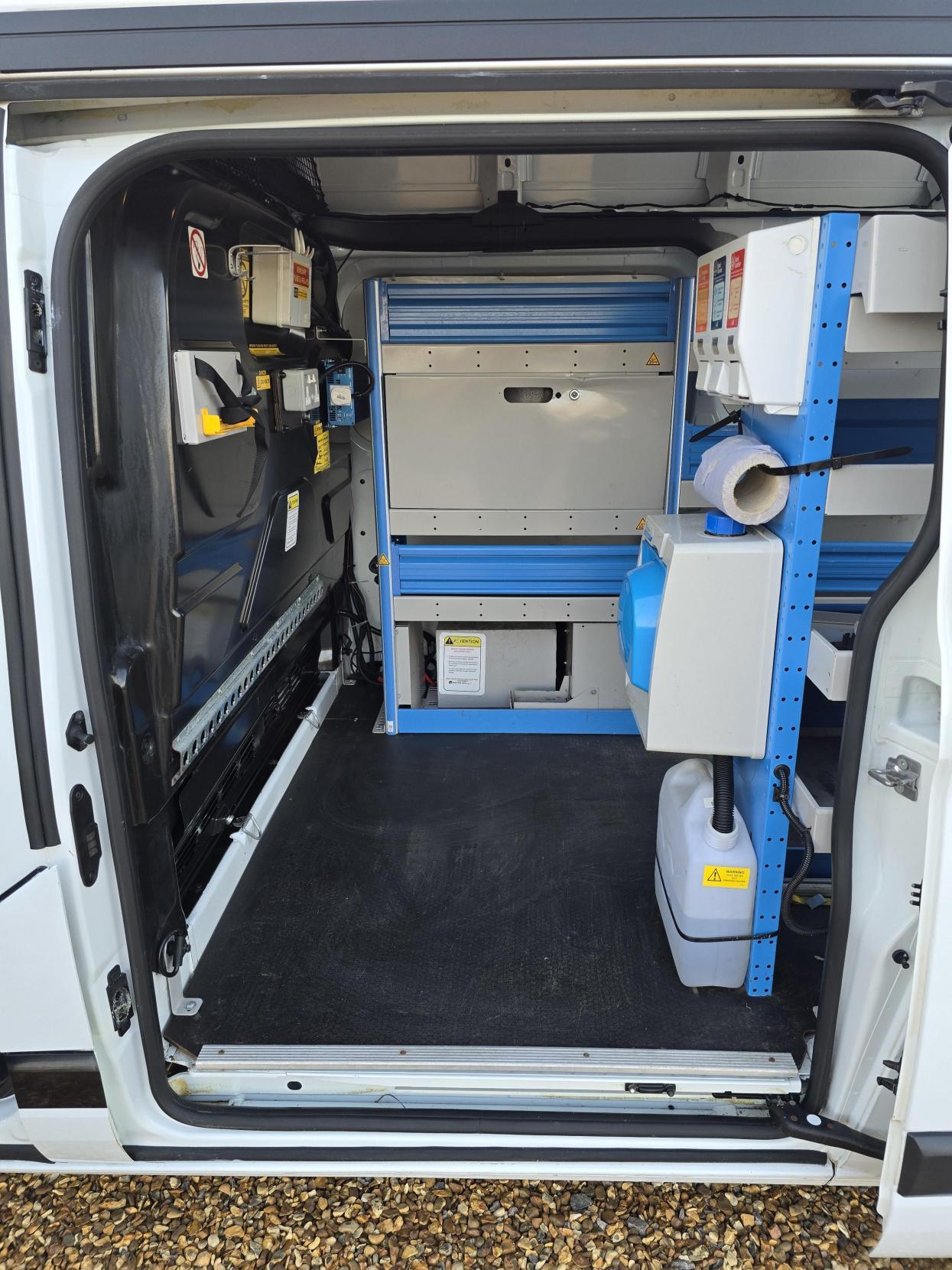 Ford Transit Custom 2.2 TDCi 330 Panel Van 5dr Diesel Manual L2 H1 (197 g/km, 123 bhp)
