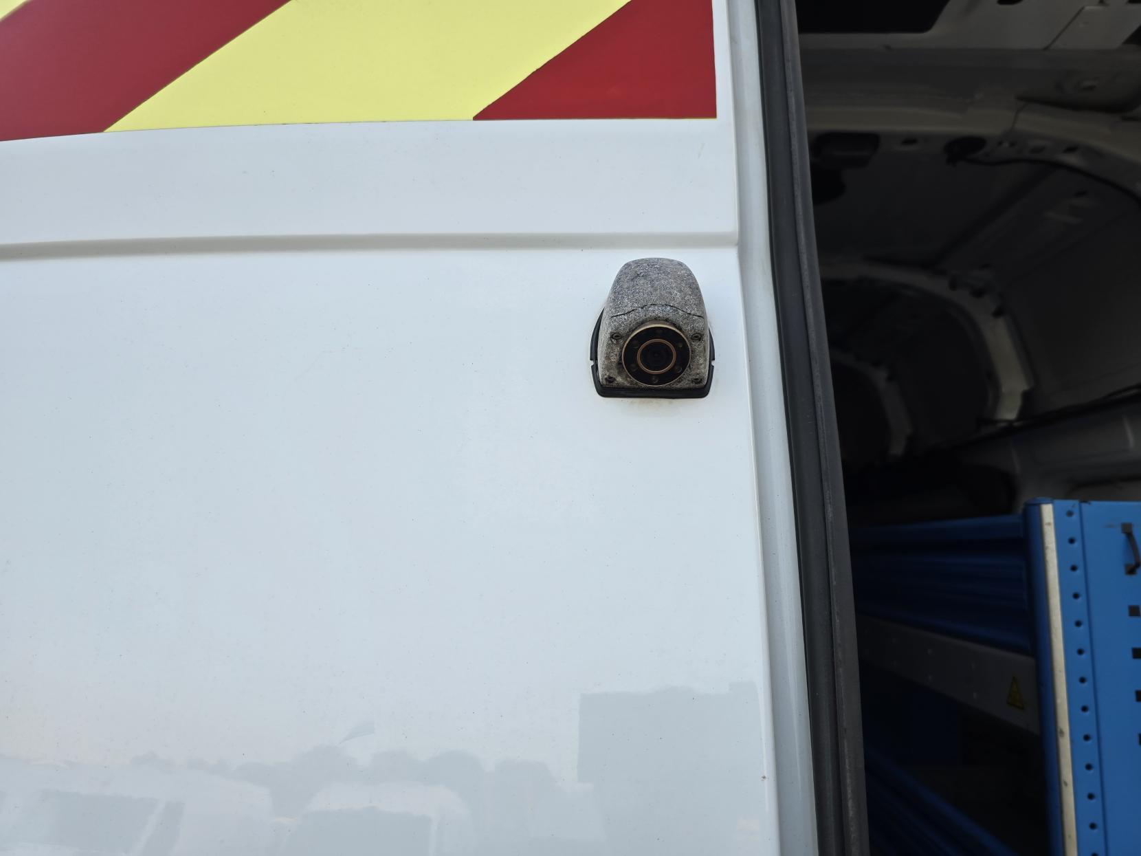 Ford Transit Custom 2.2 TDCi 330 Panel Van 5dr Diesel Manual L2 H1 (197 g/km, 123 bhp)