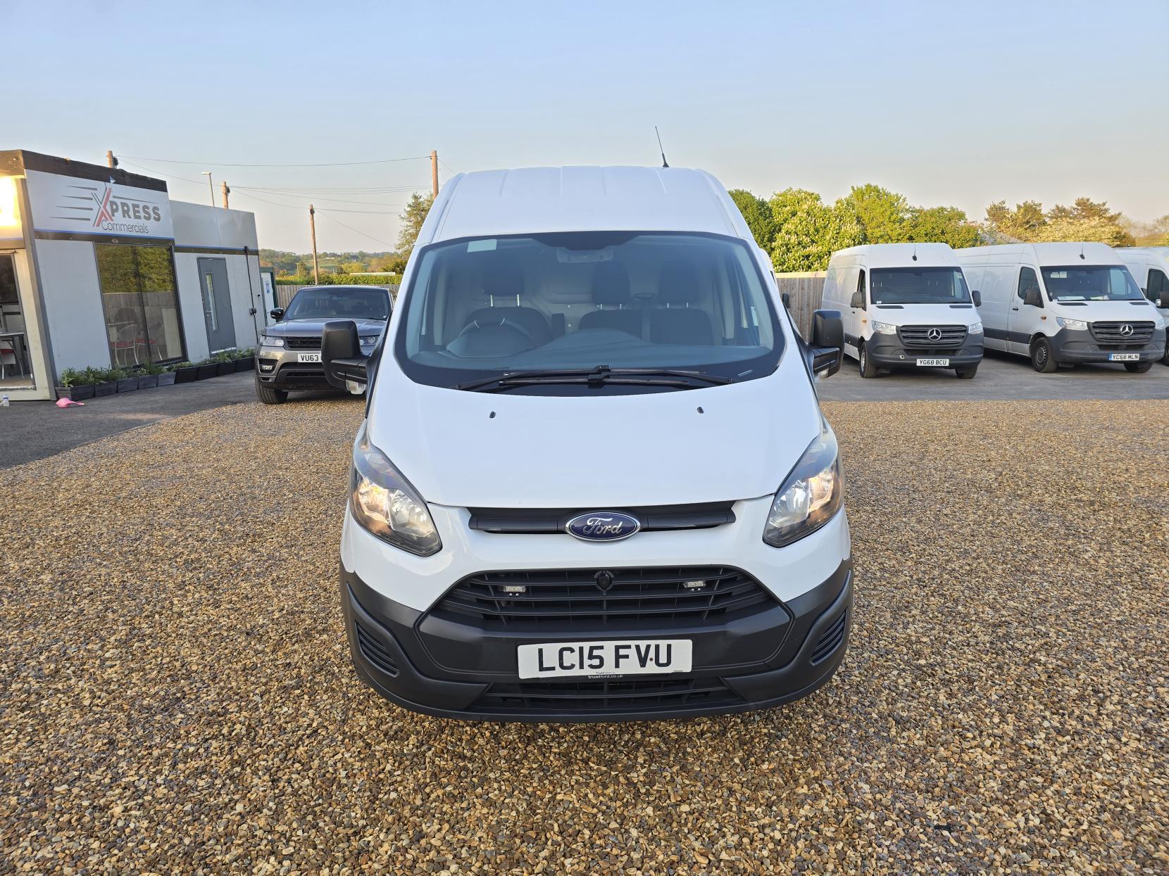 Ford Transit Custom 2.2 TDCi 330 Panel Van 5dr Diesel Manual L2 H1 (197 g/km, 123 bhp)