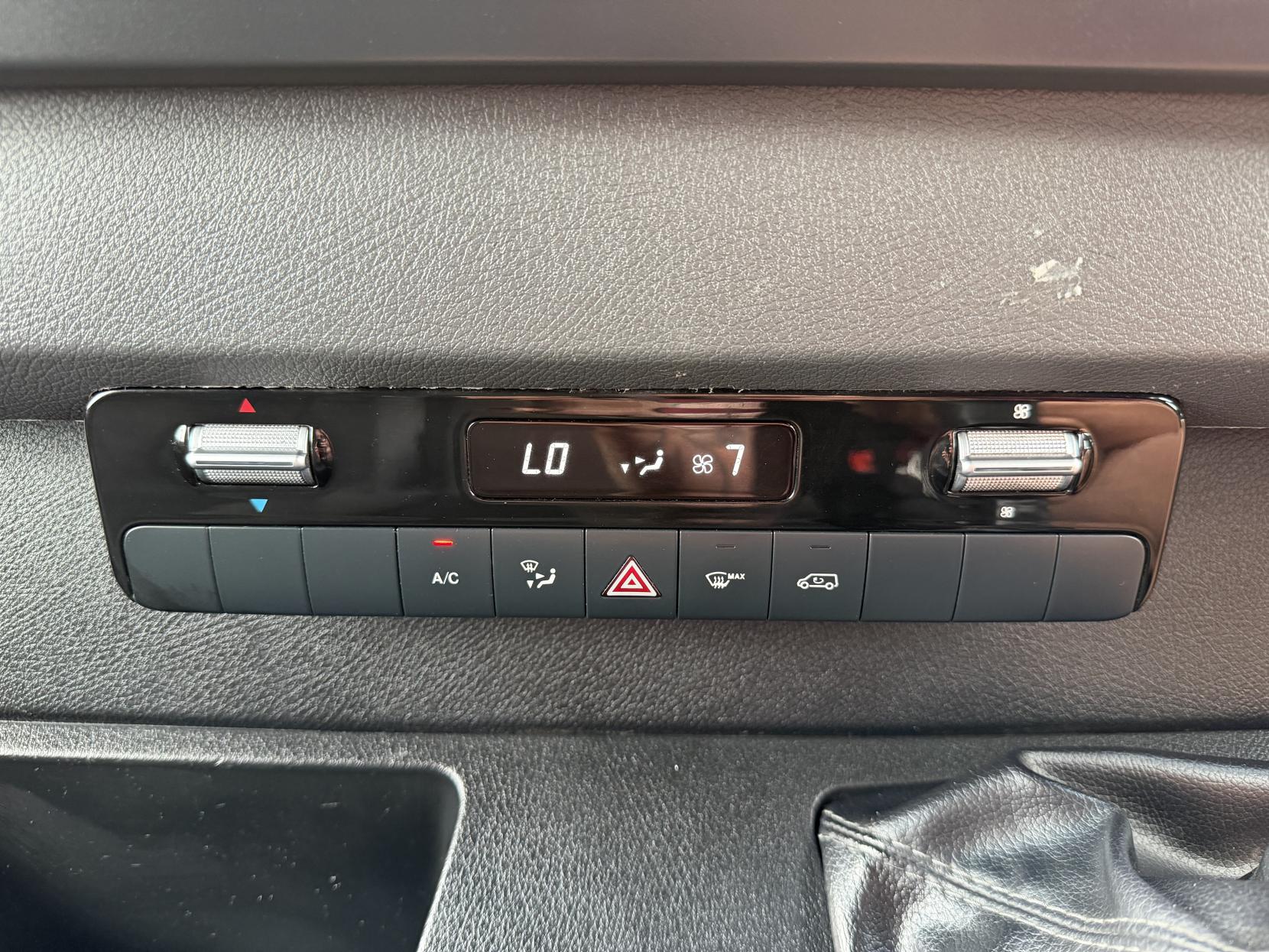 2019 Mercedes-Benz Sprinter 2.1 316 CDI Panel Van 5dr Diesel Manual RWD L2 H2 Euro 6 (163 ps) - Thumbnail 22