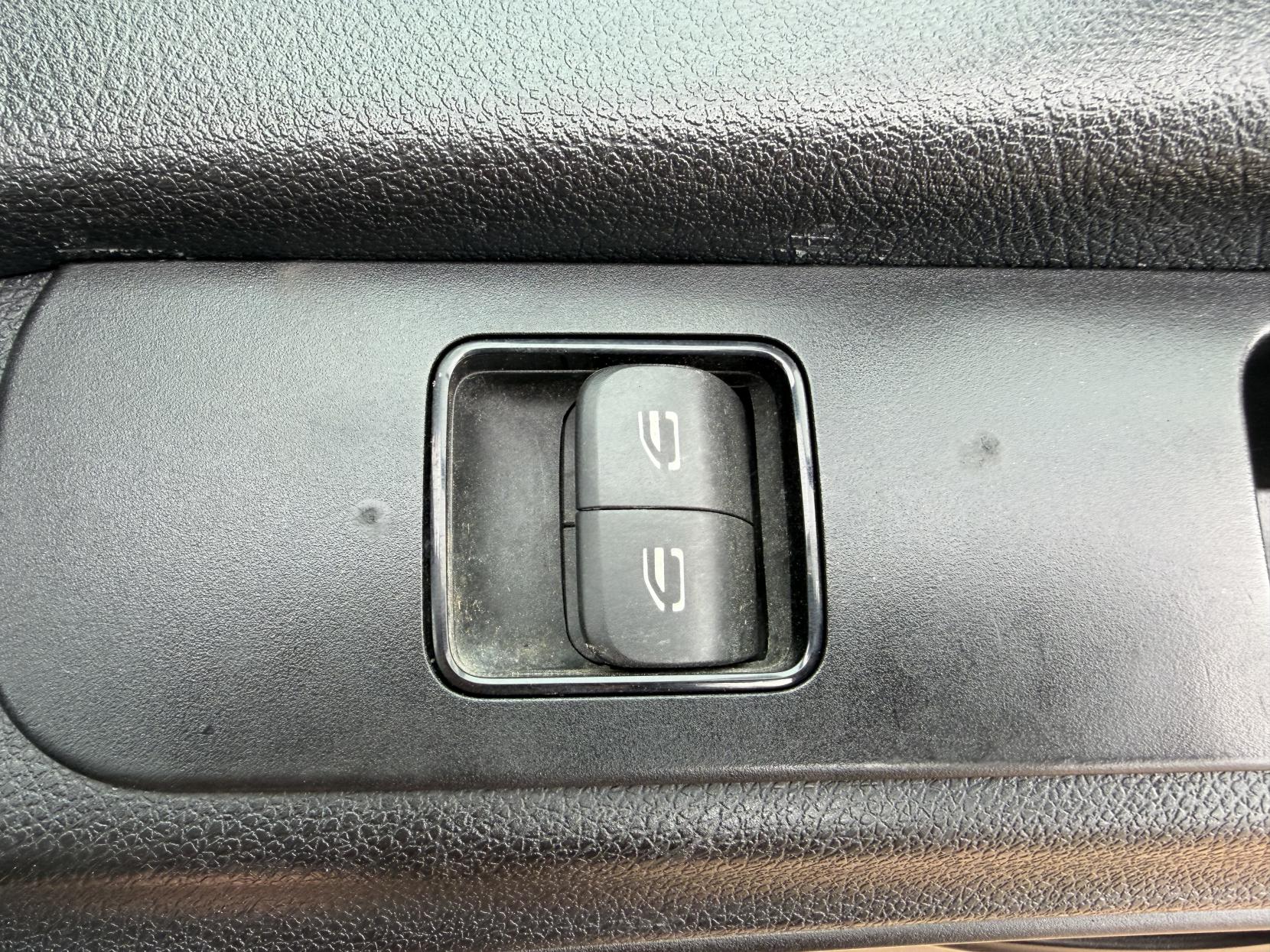 2019 Mercedes-Benz Sprinter 2.1 316 CDI Panel Van 5dr Diesel Manual RWD L2 H2 Euro 6 (163 ps) - Thumbnail 18