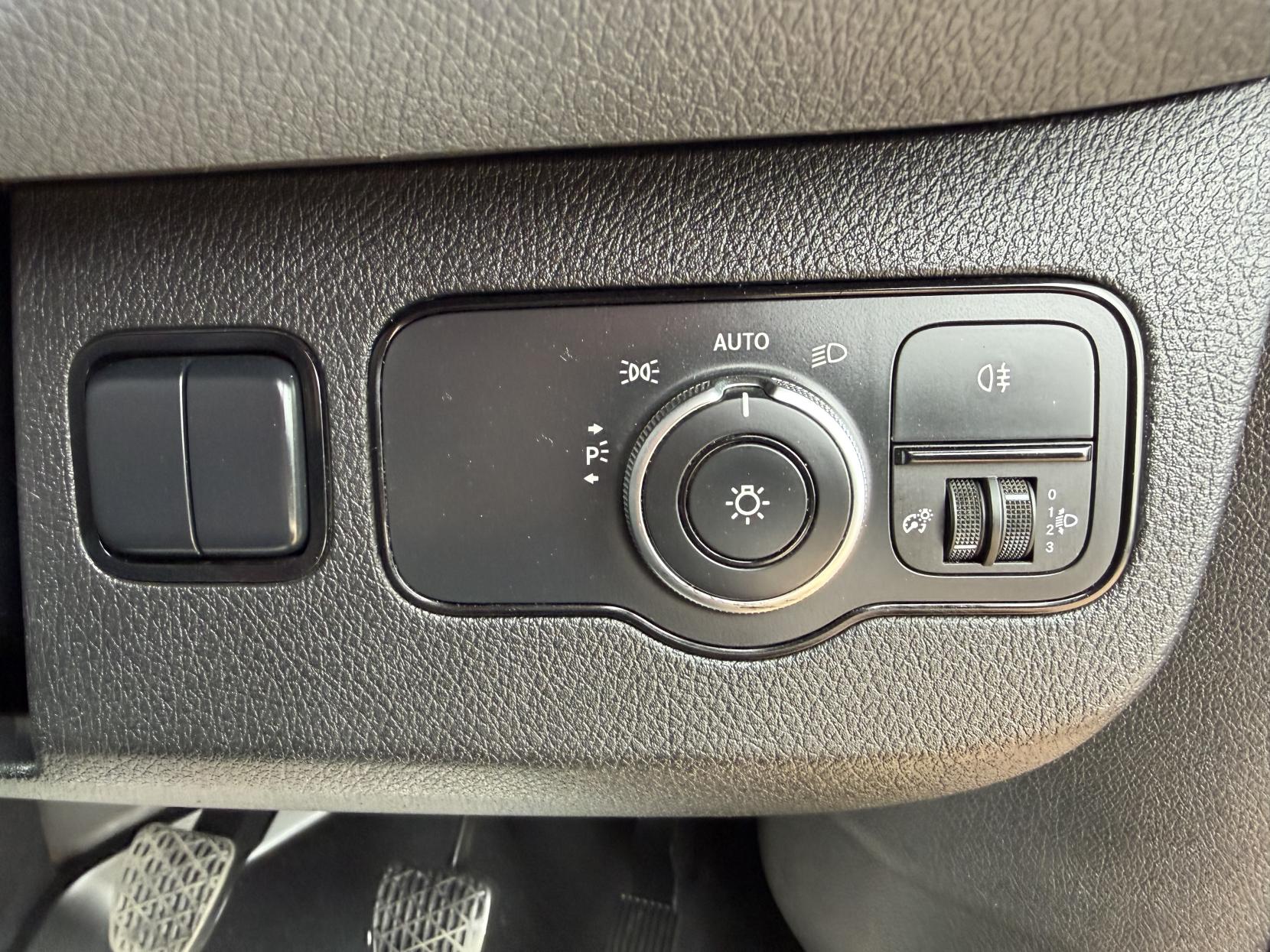 2019 Mercedes-Benz Sprinter 2.1 316 CDI Panel Van 5dr Diesel Manual RWD L2 H2 Euro 6 (163 ps) - Thumbnail 20