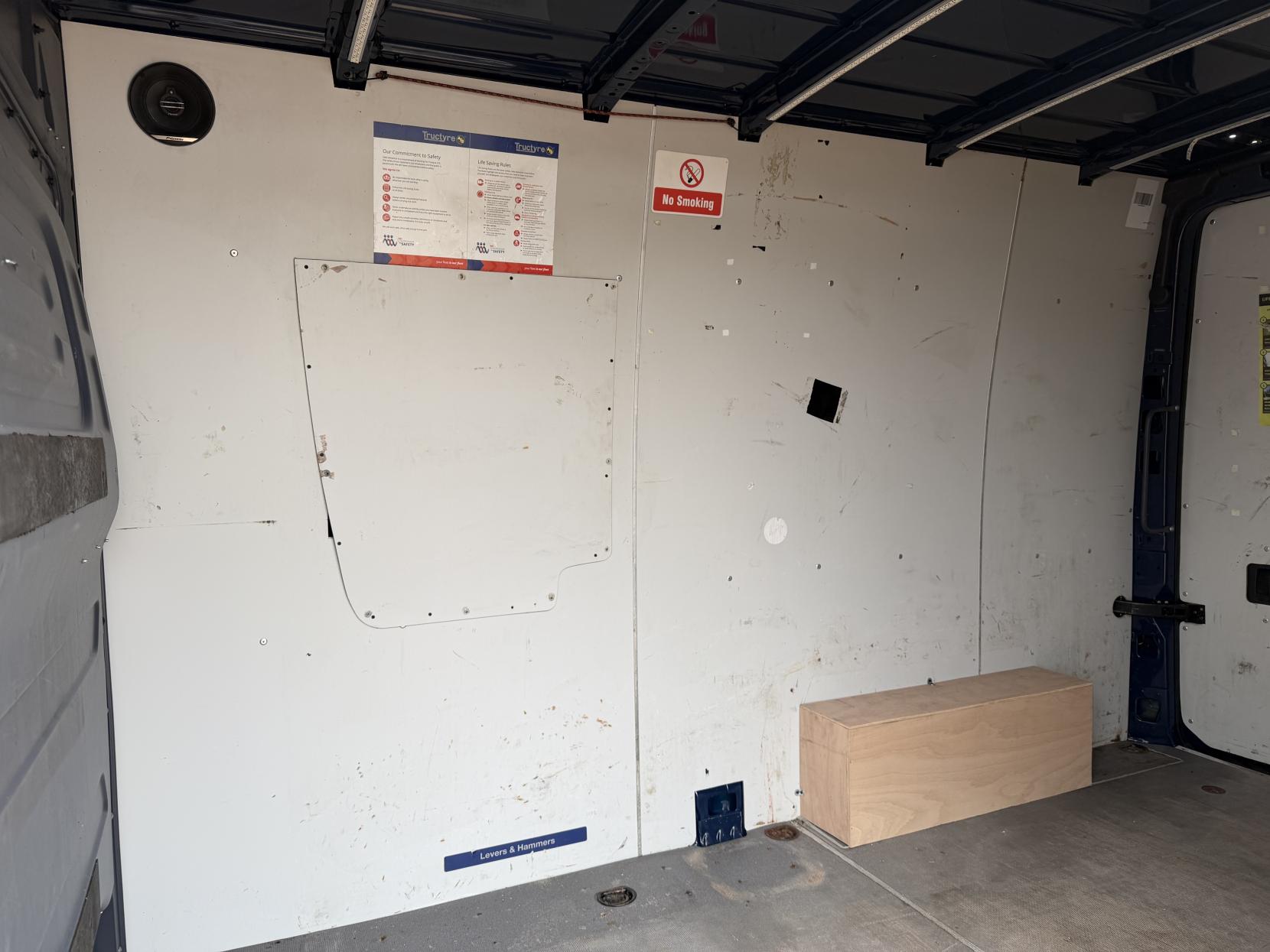 2019 Mercedes-Benz Sprinter 2.1 316 CDI Panel Van 5dr Diesel Manual RWD L2 H2 Euro 6 (163 ps) - Thumbnail 32