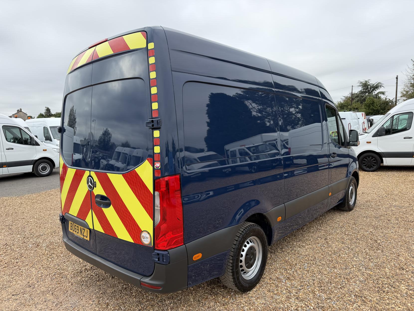 2019 Mercedes-Benz Sprinter 2.1 316 CDI Panel Van 5dr Diesel Manual RWD L2 H2 Euro 6 (163 ps) - Thumbnail 11