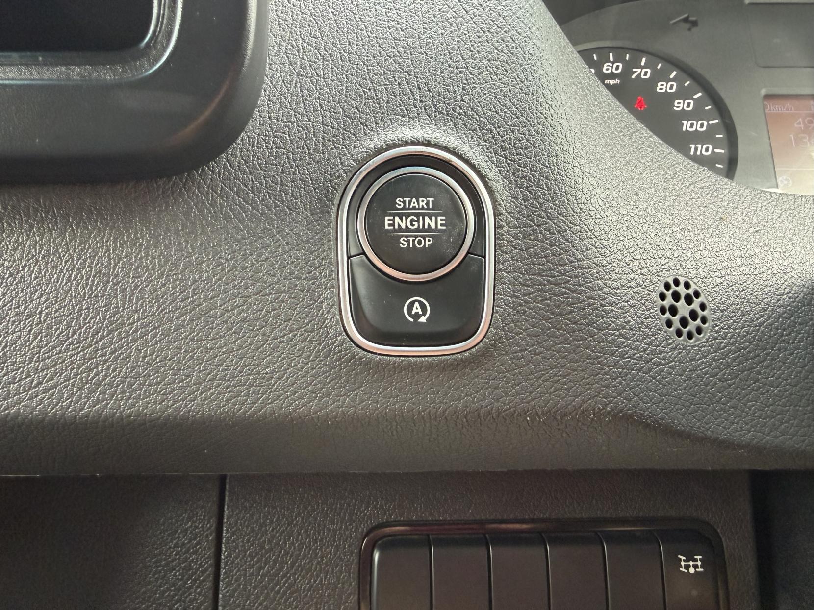 2019 Mercedes-Benz Sprinter 2.1 316 CDI Panel Van 5dr Diesel Manual RWD L2 H2 Euro 6 (163 ps) - Thumbnail 26