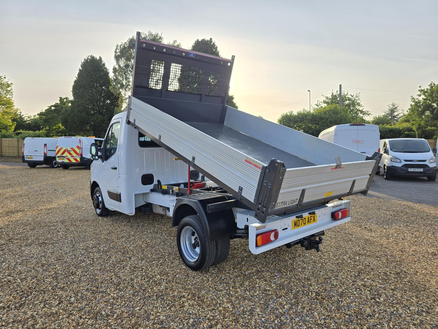 Renault Master 2.3 dCi 35 Business Tipper 2dr Diesel Manual RWD MWB Euro 6 (TRW) (130 ps)