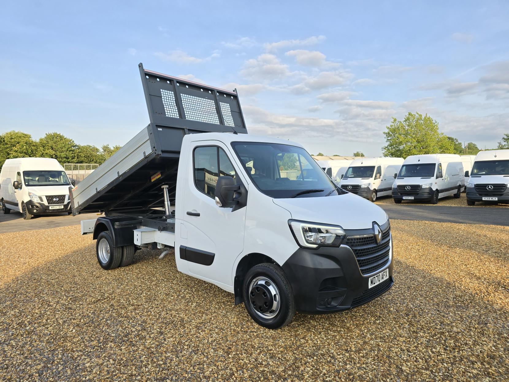 Renault Master 2.3 dCi 35 Business Tipper 2dr Diesel Manual RWD MWB Euro 6 (TRW) (130 ps)