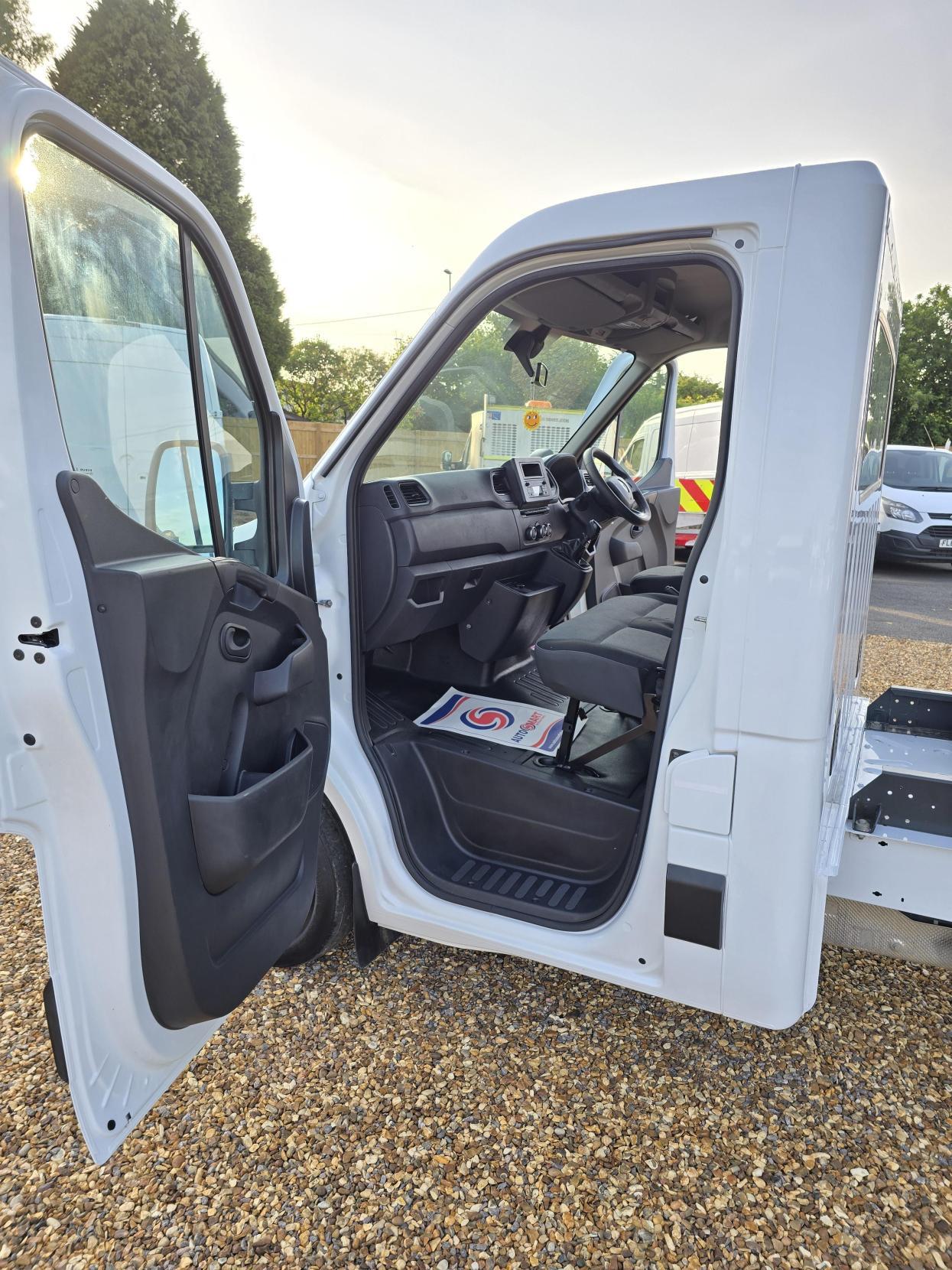 Renault Master 2.3 dCi 35 Business Tipper 2dr Diesel Manual RWD MWB Euro 6 (TRW) (130 ps)