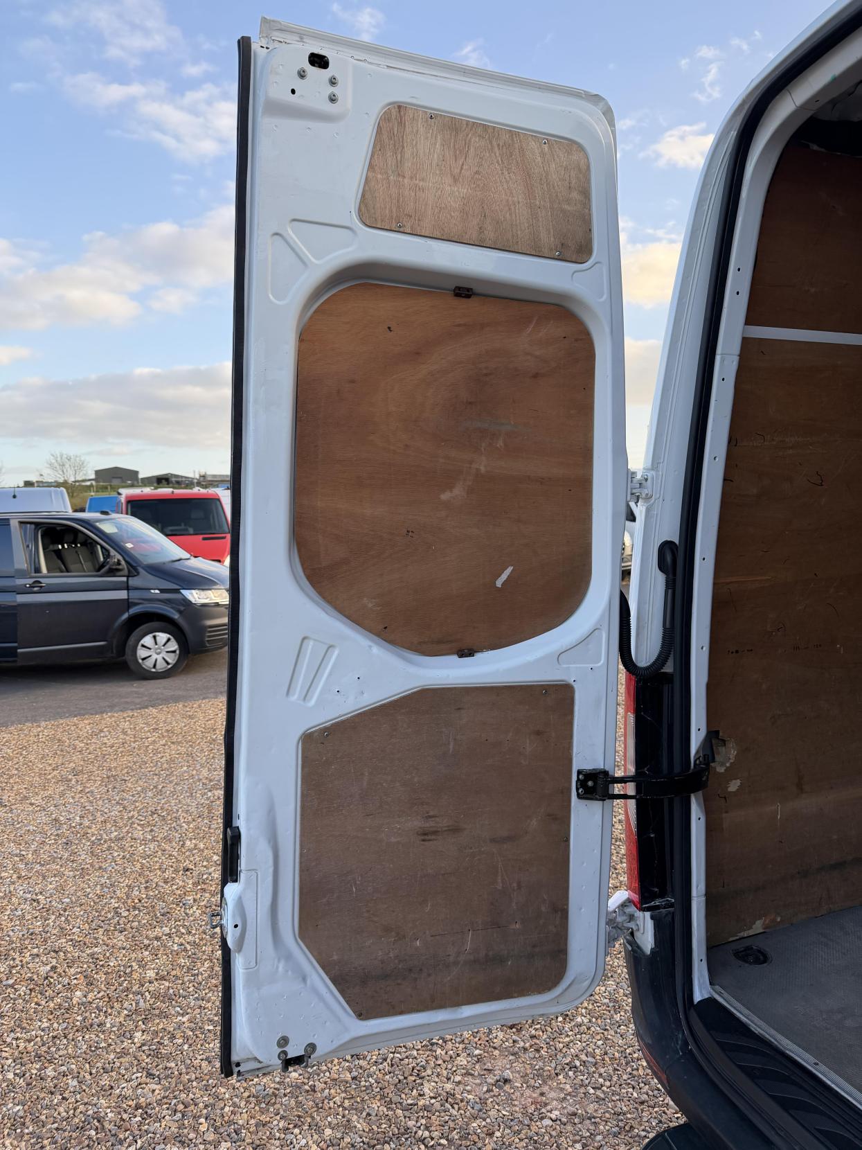 Mercedes-Benz Sprinter 2.1 311 CDI Panel Van 5dr Diesel Manual RWD L3 H2 Euro 6 (114 ps)