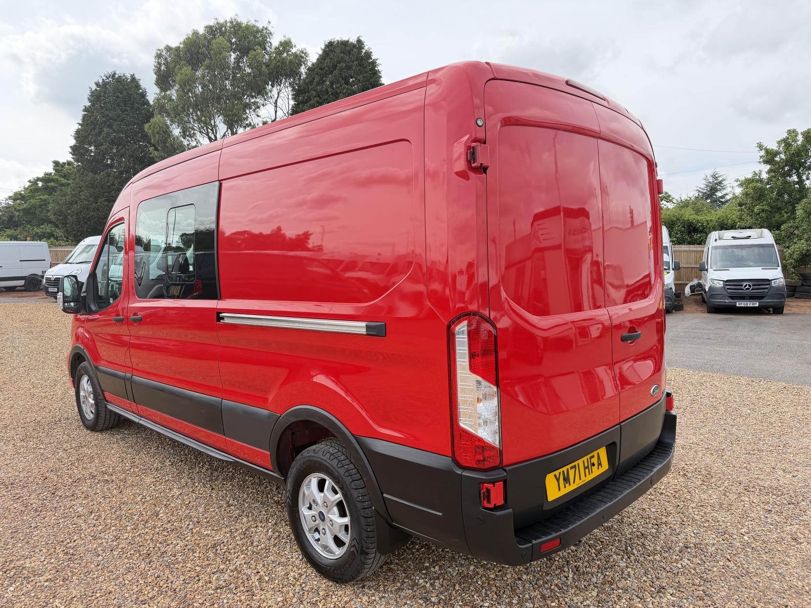 2022 Ford Transit 2.0 350 EcoBlue MHEV Limited Crew Van Double Cab 6dr Diesel Manual RWD L3 H2 Euro 6 (s/s) (130 ps) - Thumbnail 10