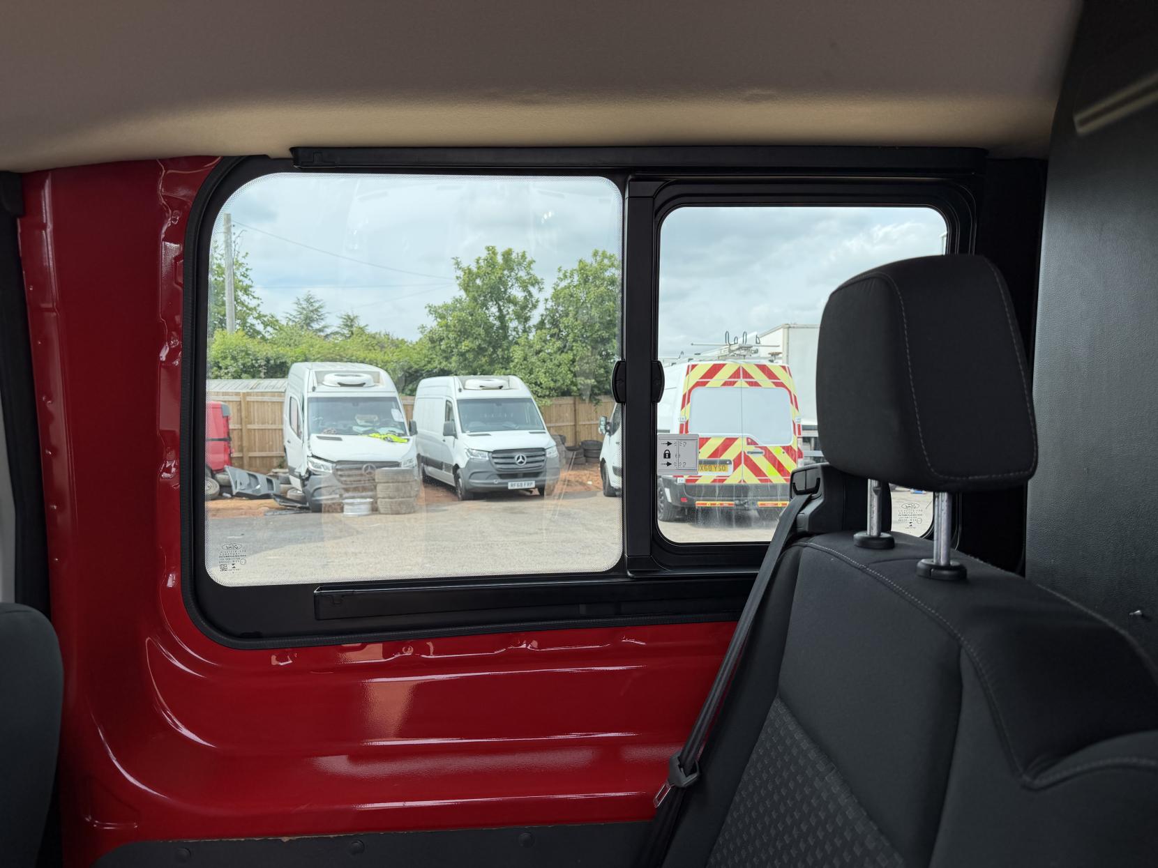 2022 Ford Transit 2.0 350 EcoBlue MHEV Limited Crew Van Double Cab 6dr Diesel Manual RWD L3 H2 Euro 6 (s/s) (130 ps) - Thumbnail 43
