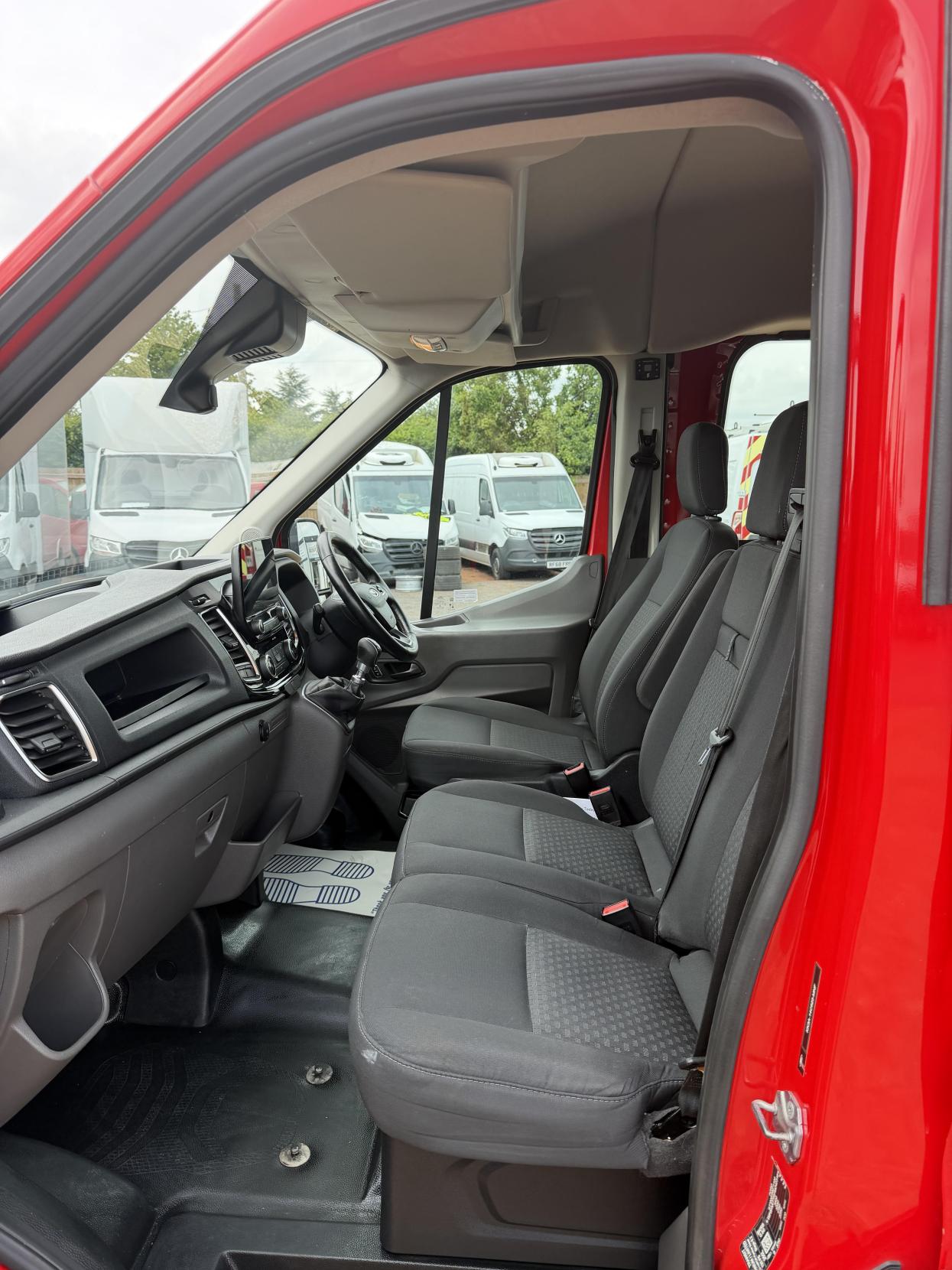 2022 Ford Transit 2.0 350 EcoBlue MHEV Limited Crew Van Double Cab 6dr Diesel Manual RWD L3 H2 Euro 6 (s/s) (130 ps) - Thumbnail 16
