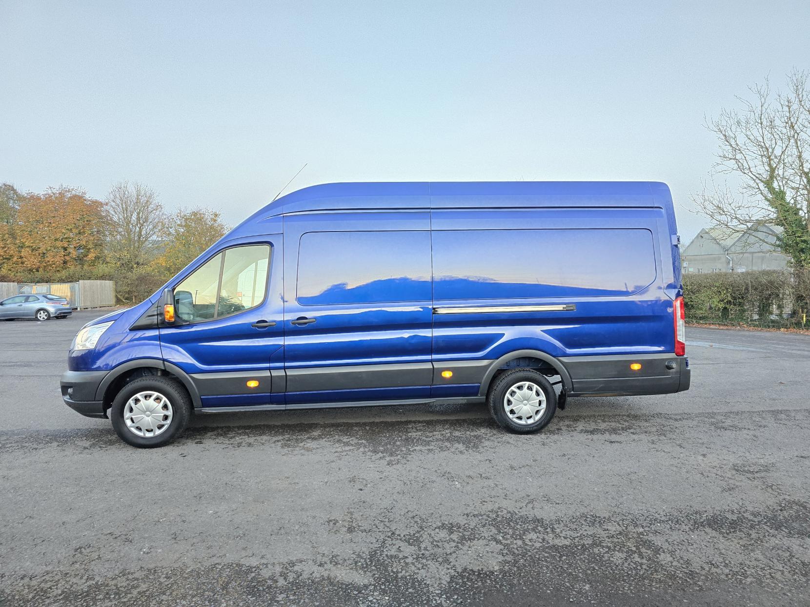 Ford Transit 2.2 TDCi 350 Trend Panel Van 5dr Diesel Manual RWD L4 H3 Euro 5 (125 ps)