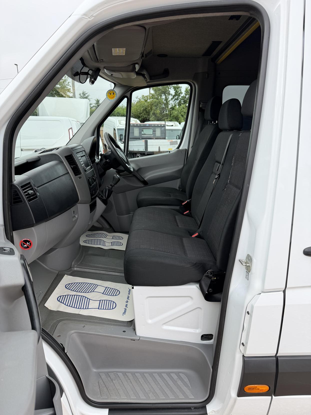 2014 Mercedes-Benz Sprinter 2.1 313 CDi Panel Van 4dr Diesel Manual RWD L2 (129 bhp) - Thumbnail 20