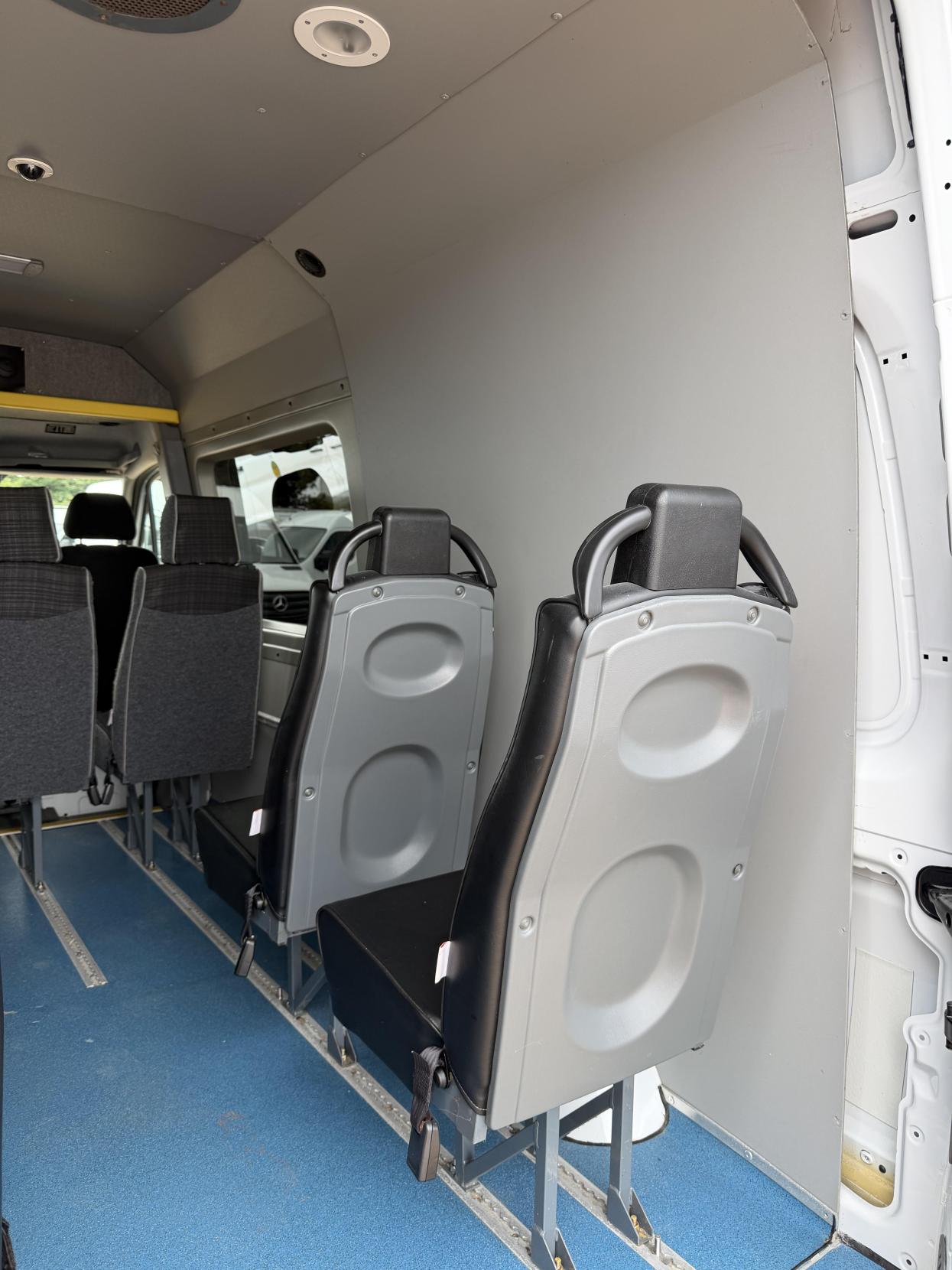 2014 Mercedes-Benz Sprinter 2.1 313 CDi Panel Van 4dr Diesel Manual RWD L2 (129 bhp) - Thumbnail 41