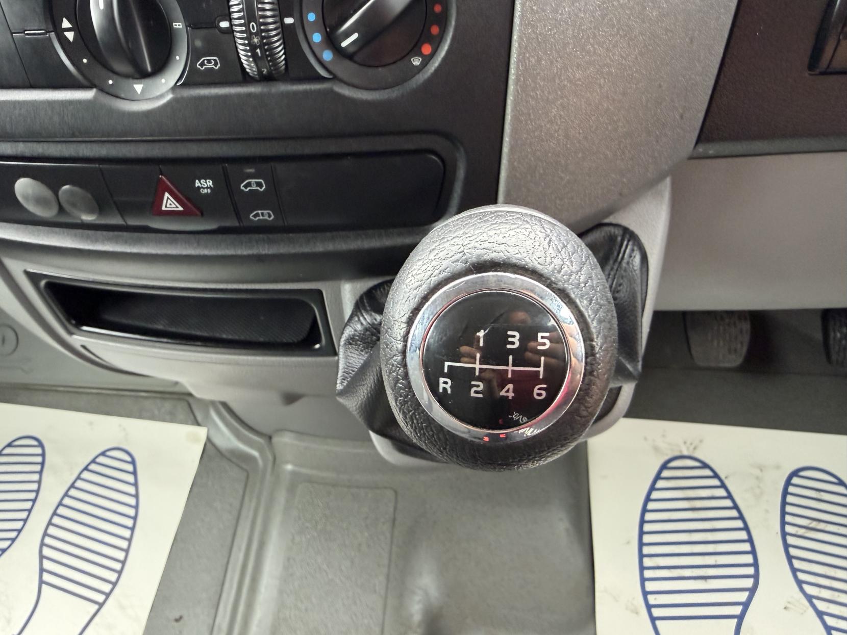2014 Mercedes-Benz Sprinter 2.1 313 CDi Panel Van 4dr Diesel Manual RWD L2 (129 bhp) - Thumbnail 56