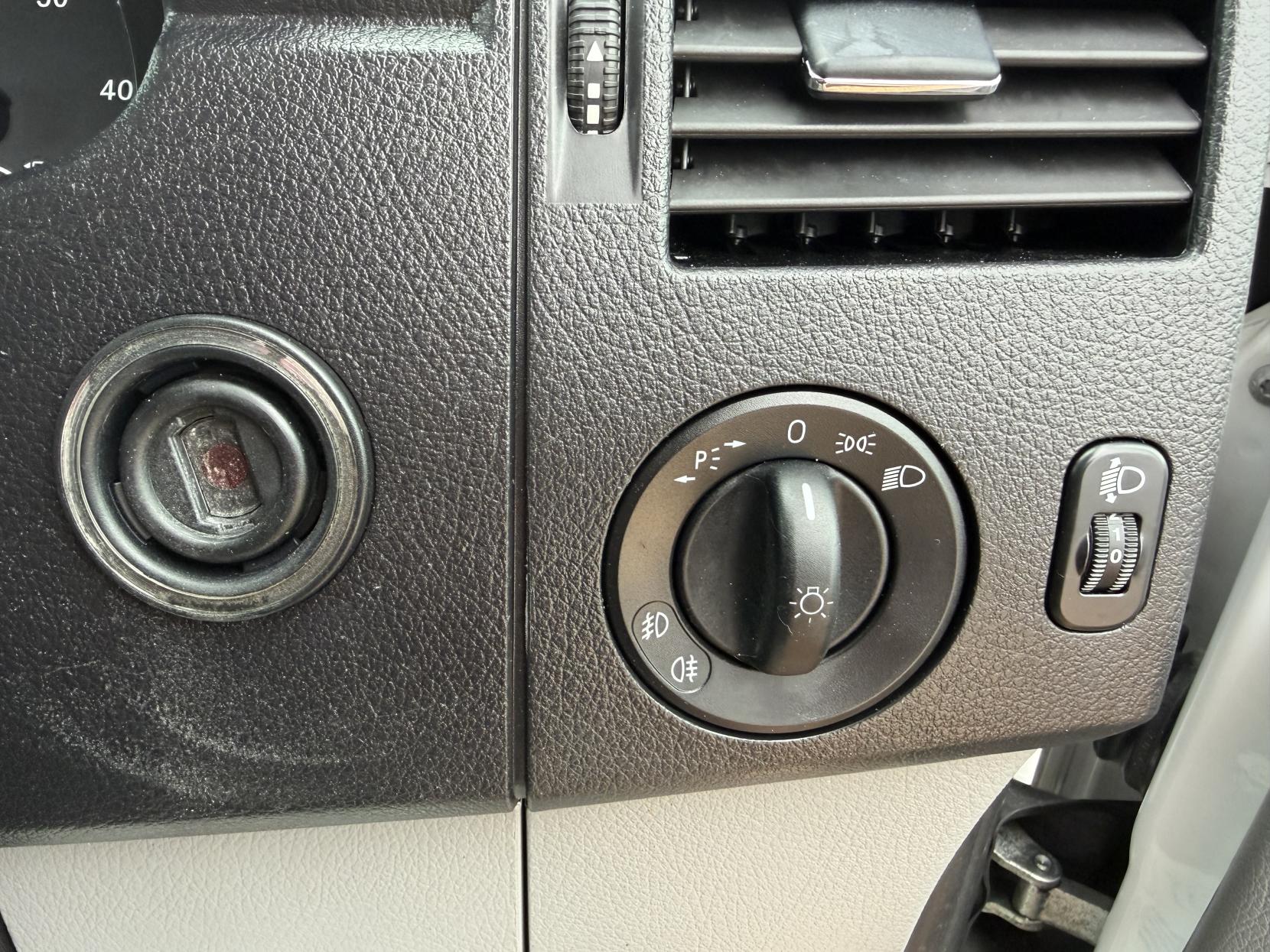 2014 Mercedes-Benz Sprinter 2.1 313 CDi Panel Van 4dr Diesel Manual RWD L2 (129 bhp) - Thumbnail 47