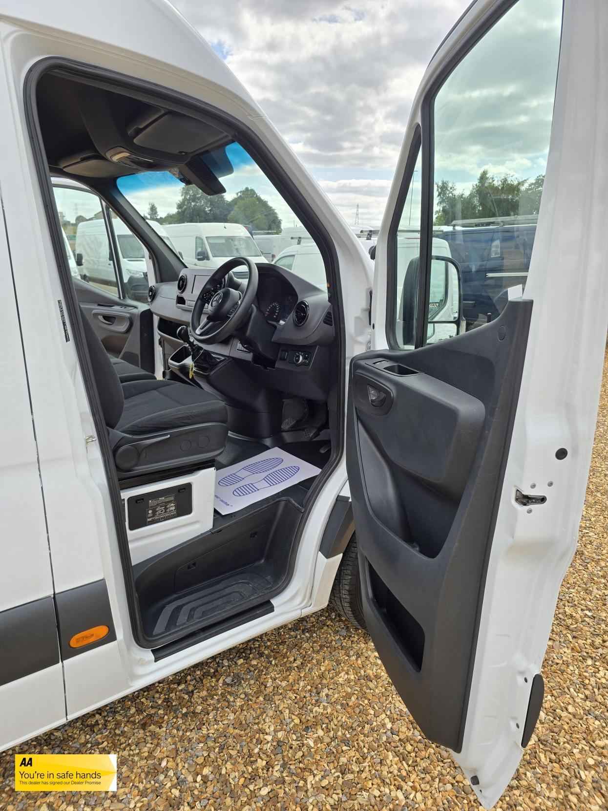 Mercedes-Benz Sprinter 2.1 316 CDI Panel Van 5dr Diesel Manual RWD L2 H2 Euro 6 (163 ps)