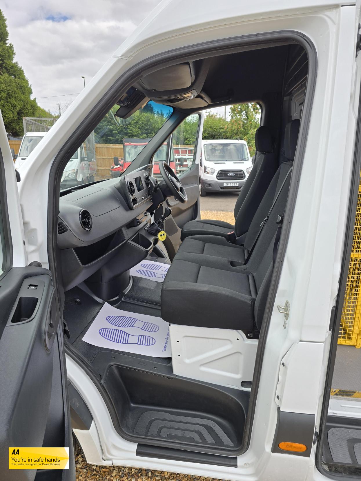 Mercedes-Benz Sprinter 2.1 316 CDI Panel Van 5dr Diesel Manual RWD L2 H2 Euro 6 (163 ps)