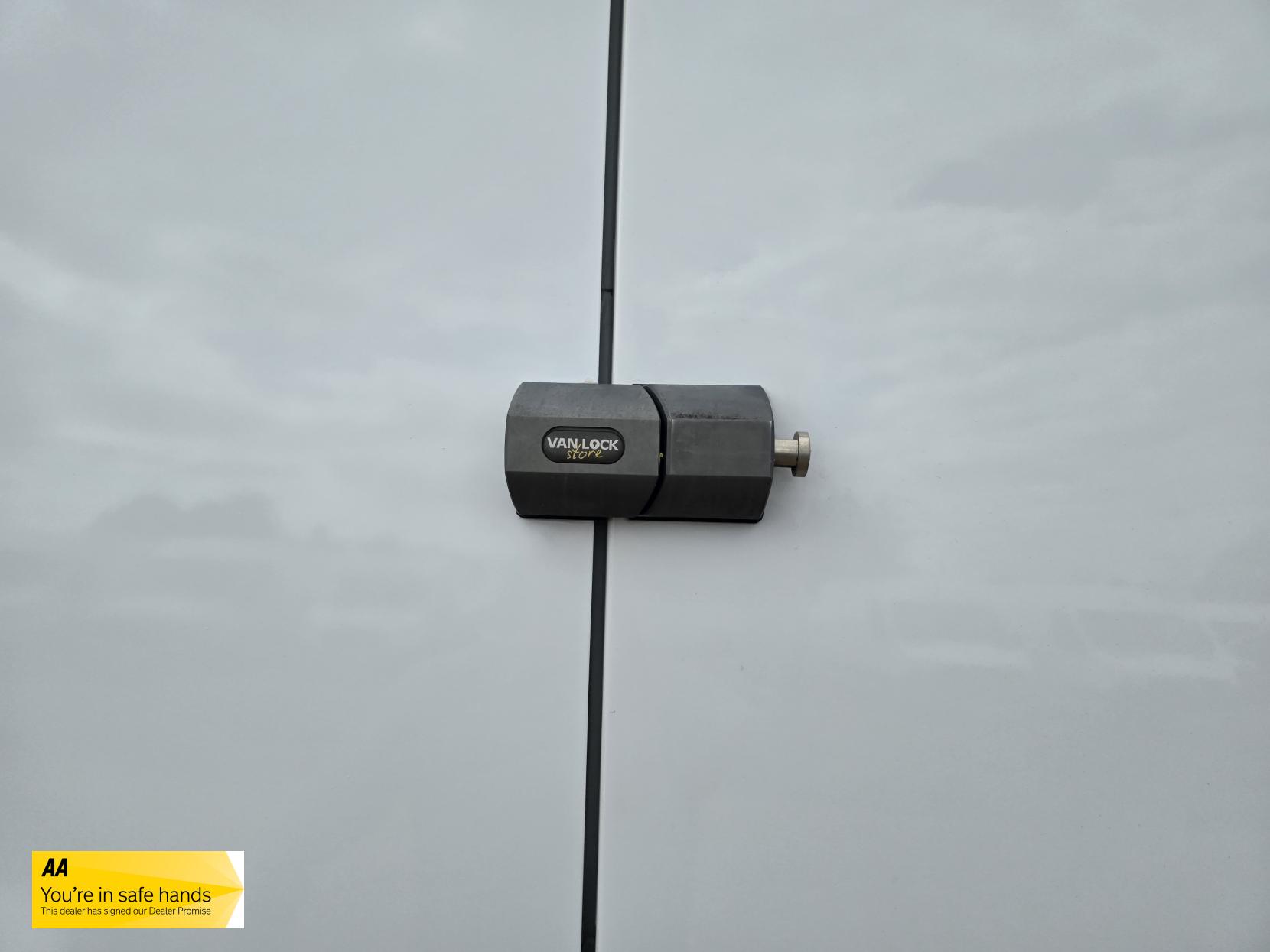 Mercedes-Benz Sprinter 2.1 316 CDI Panel Van 5dr Diesel Manual RWD L2 H2 Euro 6 (163 ps)