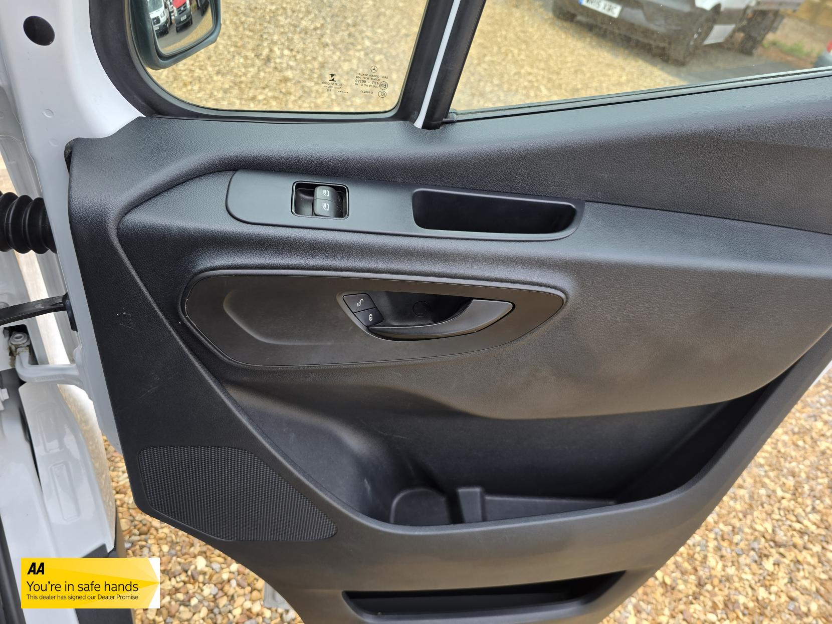 Mercedes-Benz Sprinter 2.1 316 CDI Panel Van 5dr Diesel Manual RWD L2 H2 Euro 6 (163 ps)